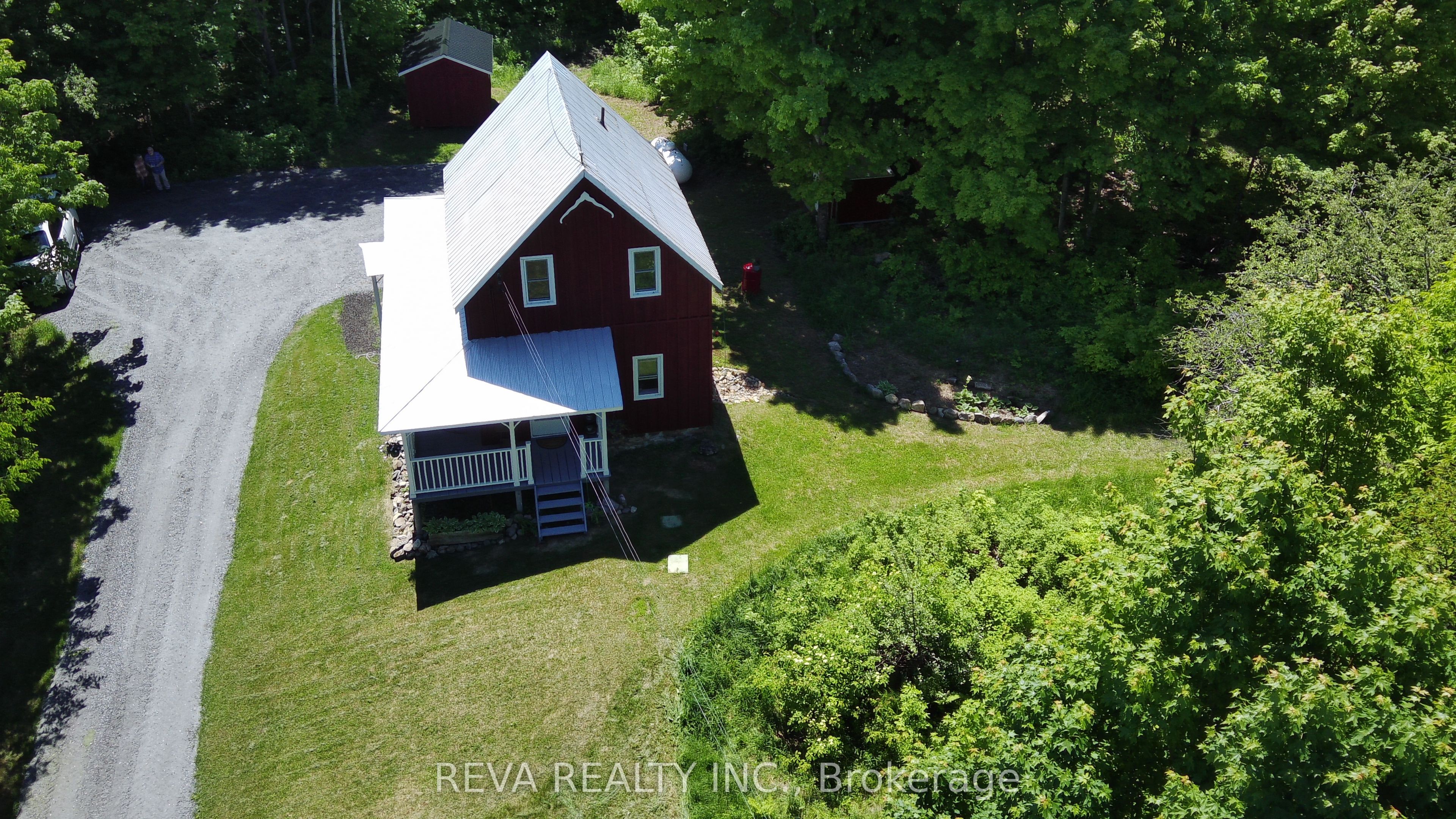 1476 Hillsview Road Property Photo 38