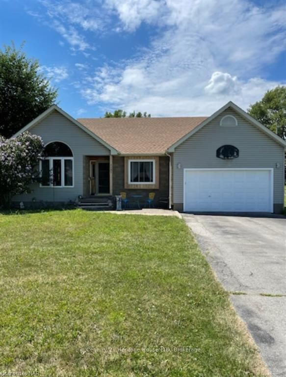 1193 Pettit Road Property Photo 1