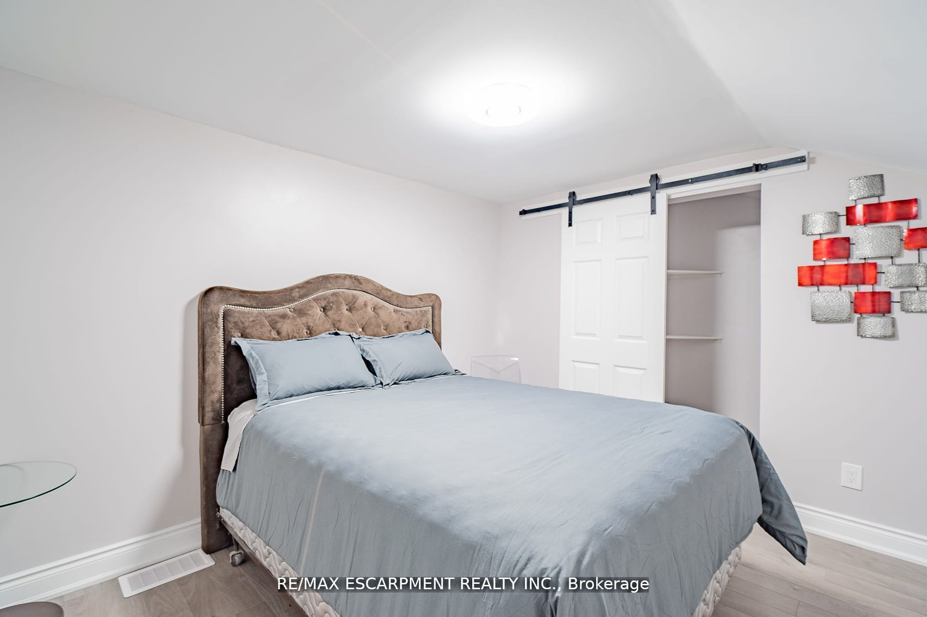 4733 River Road Property Photo 16