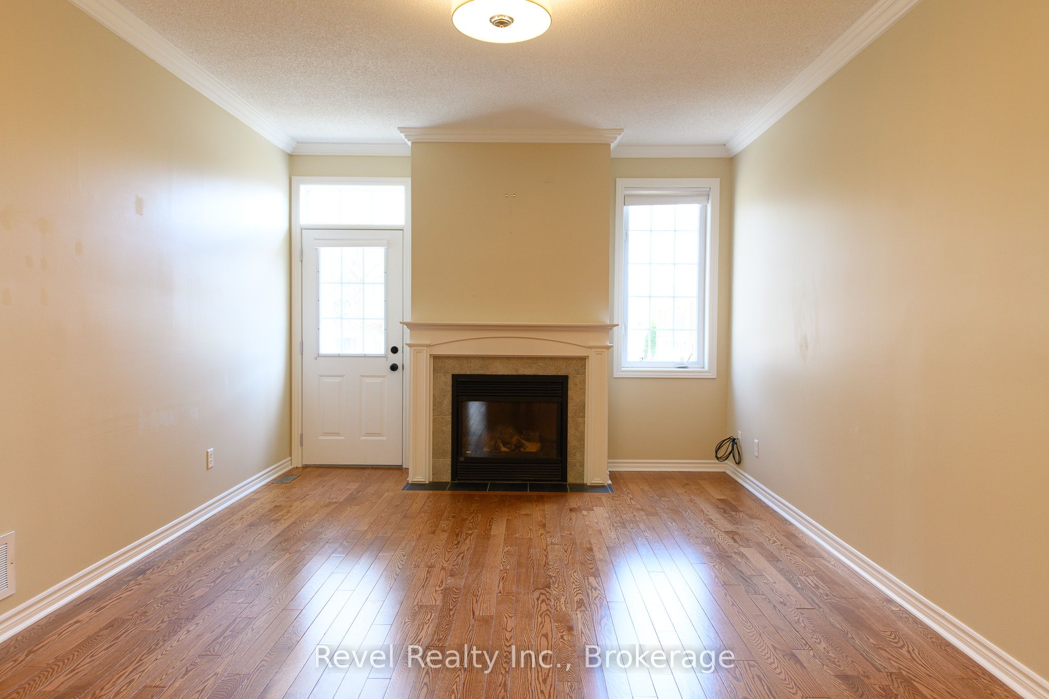 110 Napier Street W 19 Property Photo 19