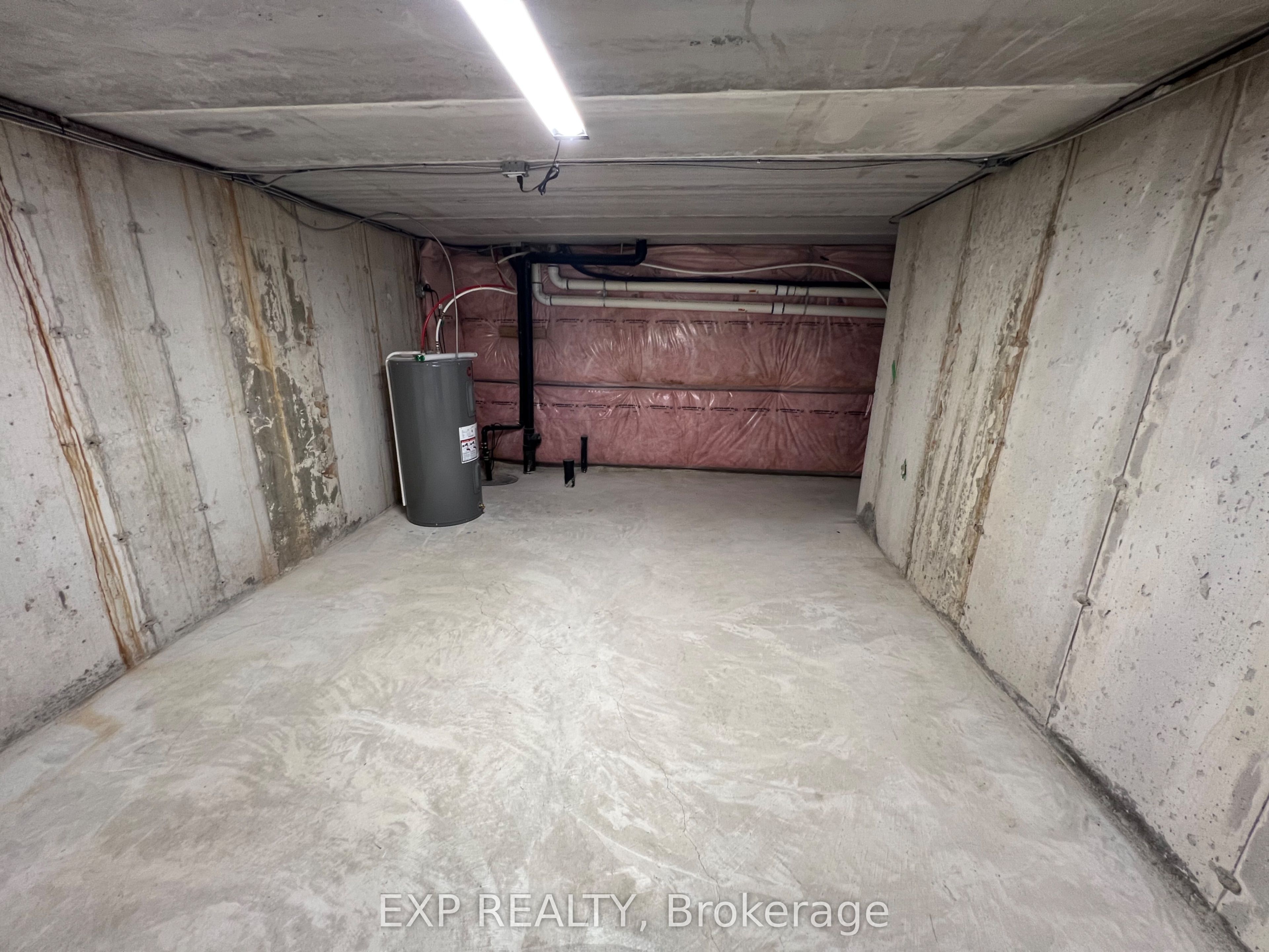 128 King Street Property Photo 9