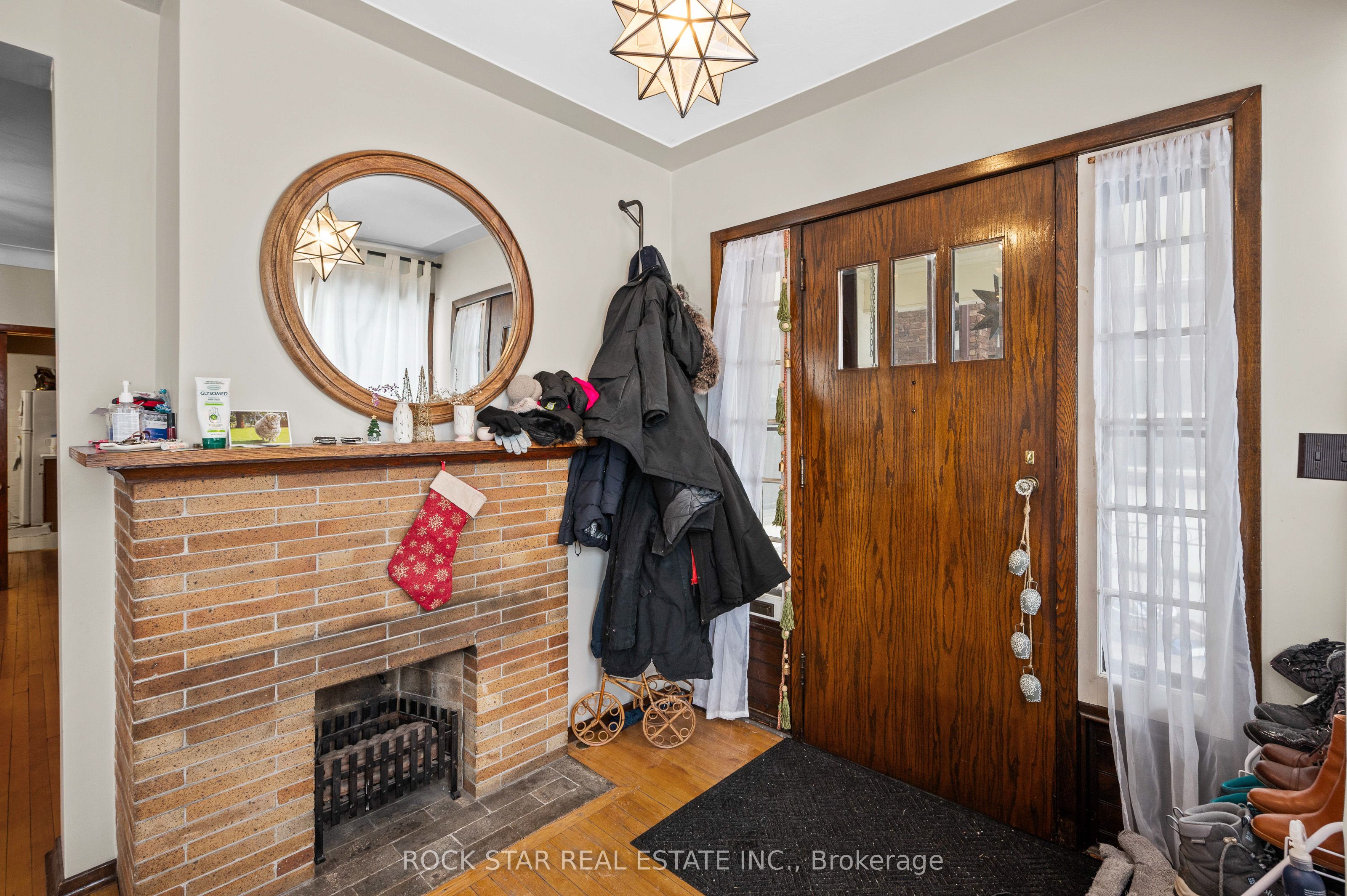 49 Proctor Boulevard Property Photo 6