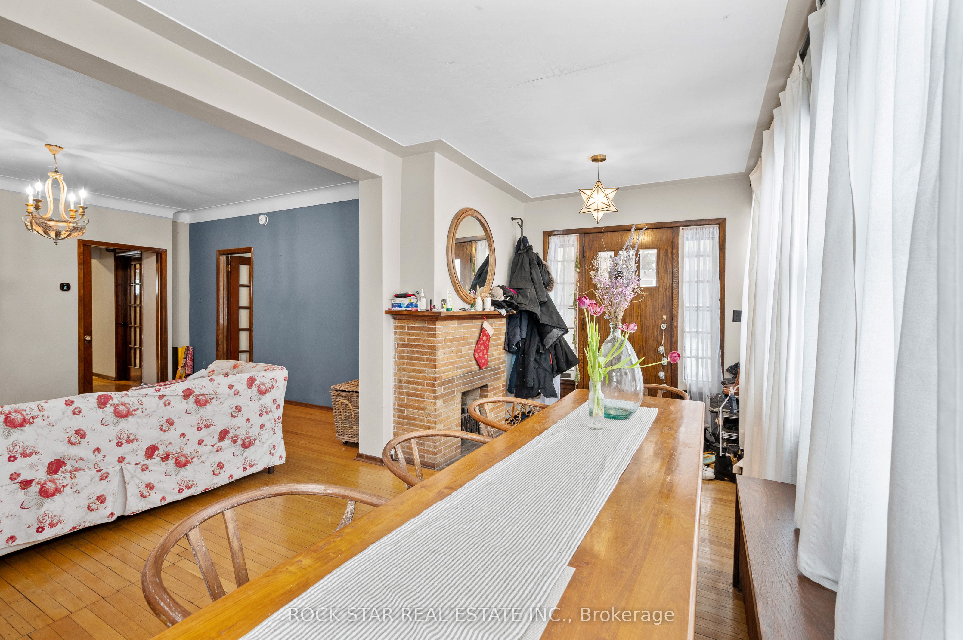 49 Proctor Boulevard Property Photo 8