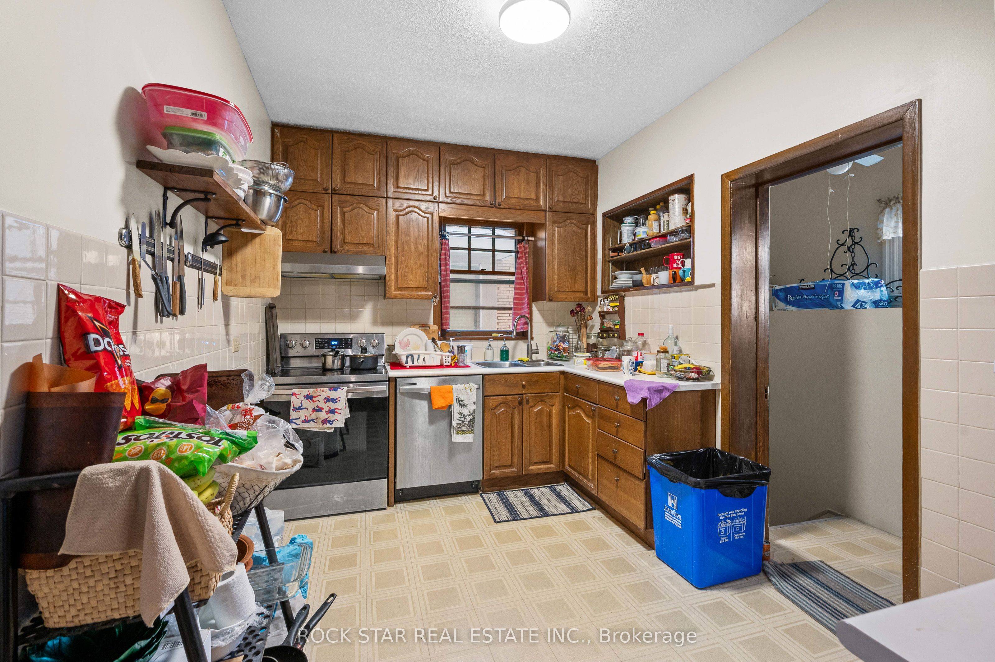 49 Proctor Boulevard Property Photo 14