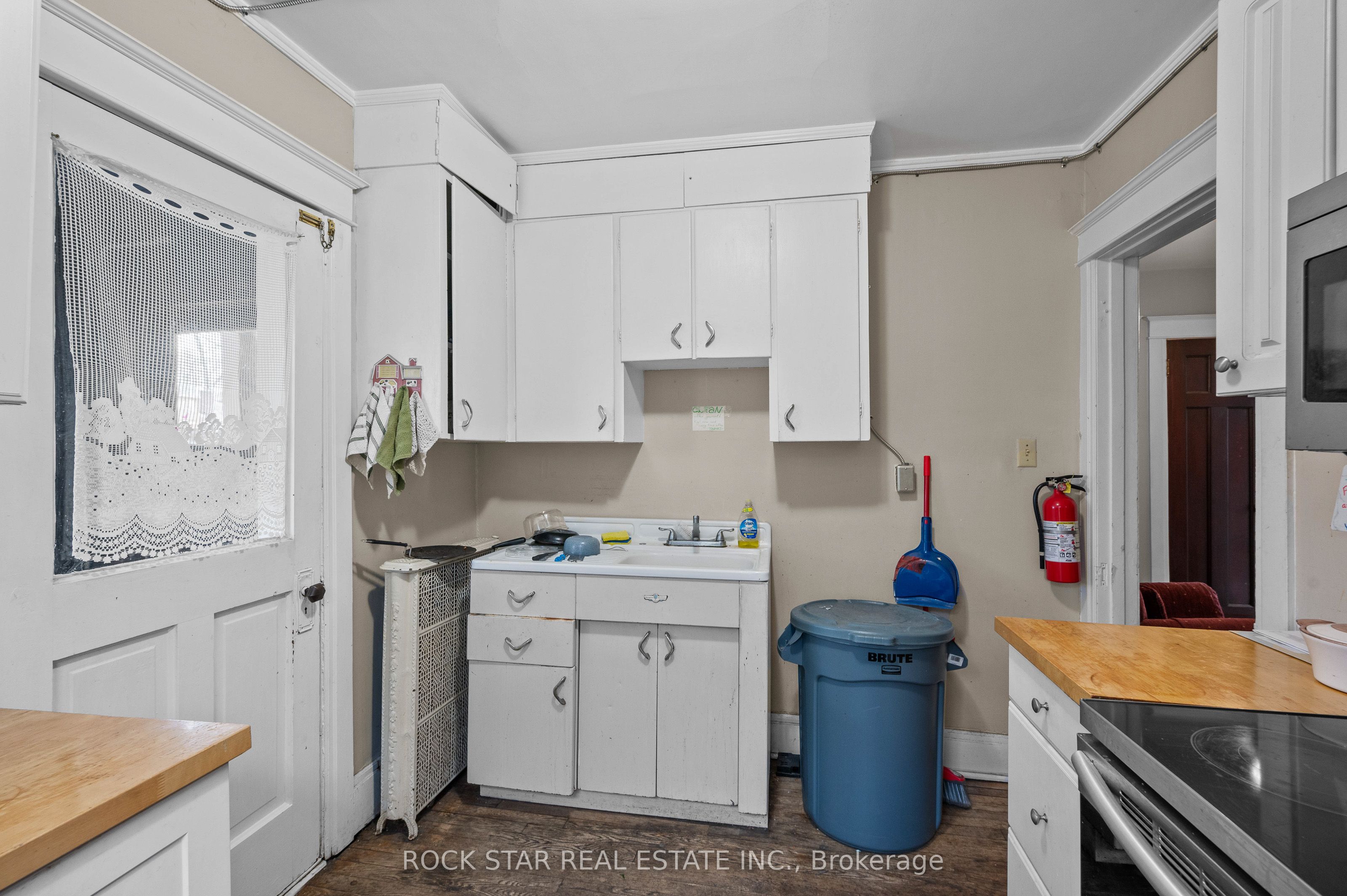 49 Proctor Boulevard Property Photo 26