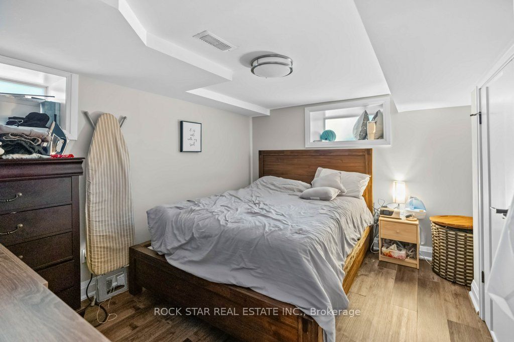 20 Holton Avenue Property Photo 14