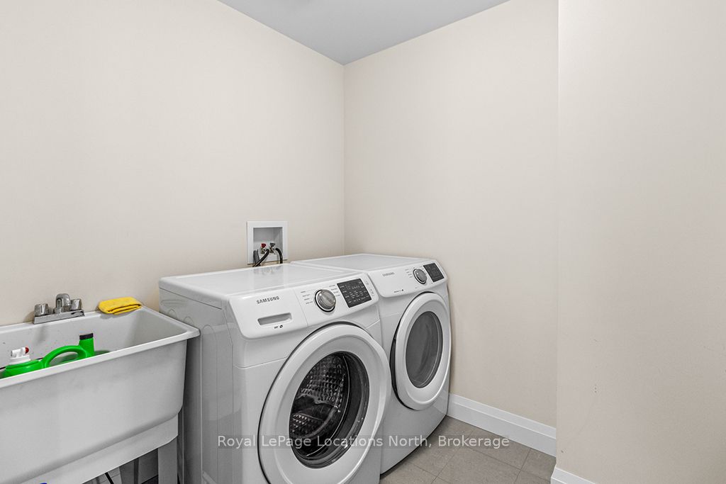 147 Yellow Birch Crescent Property Photo 25