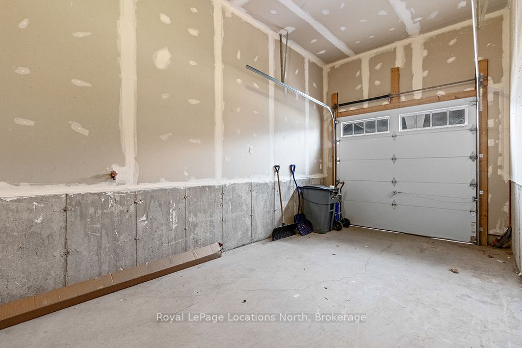 147 Yellow Birch Crescent Property Photo 33