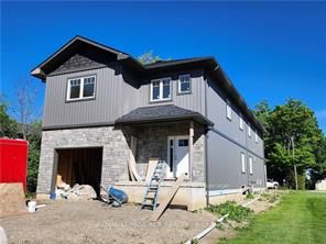 140 GOLD Street W Property Photo 1
