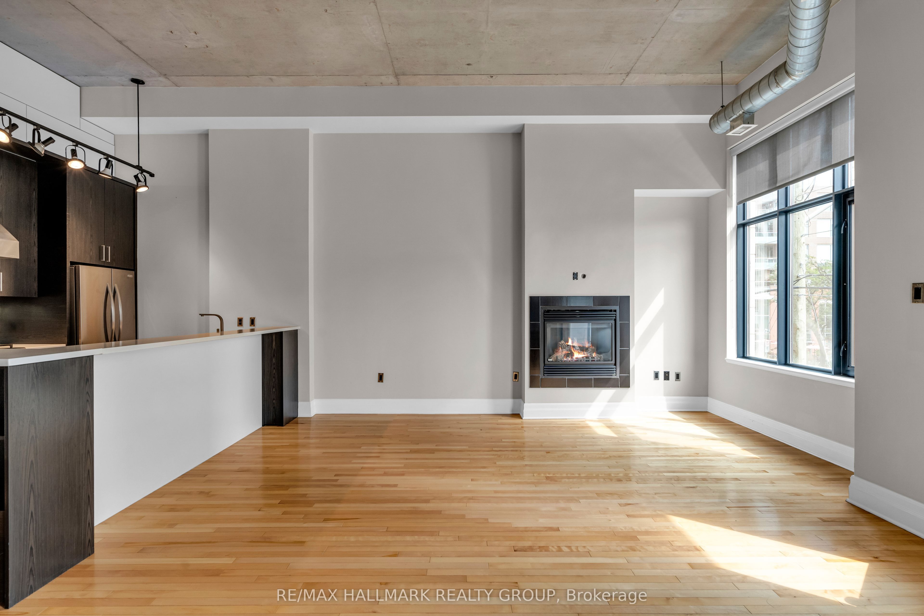 420 Berkley Avenue 206 Property Photo 13