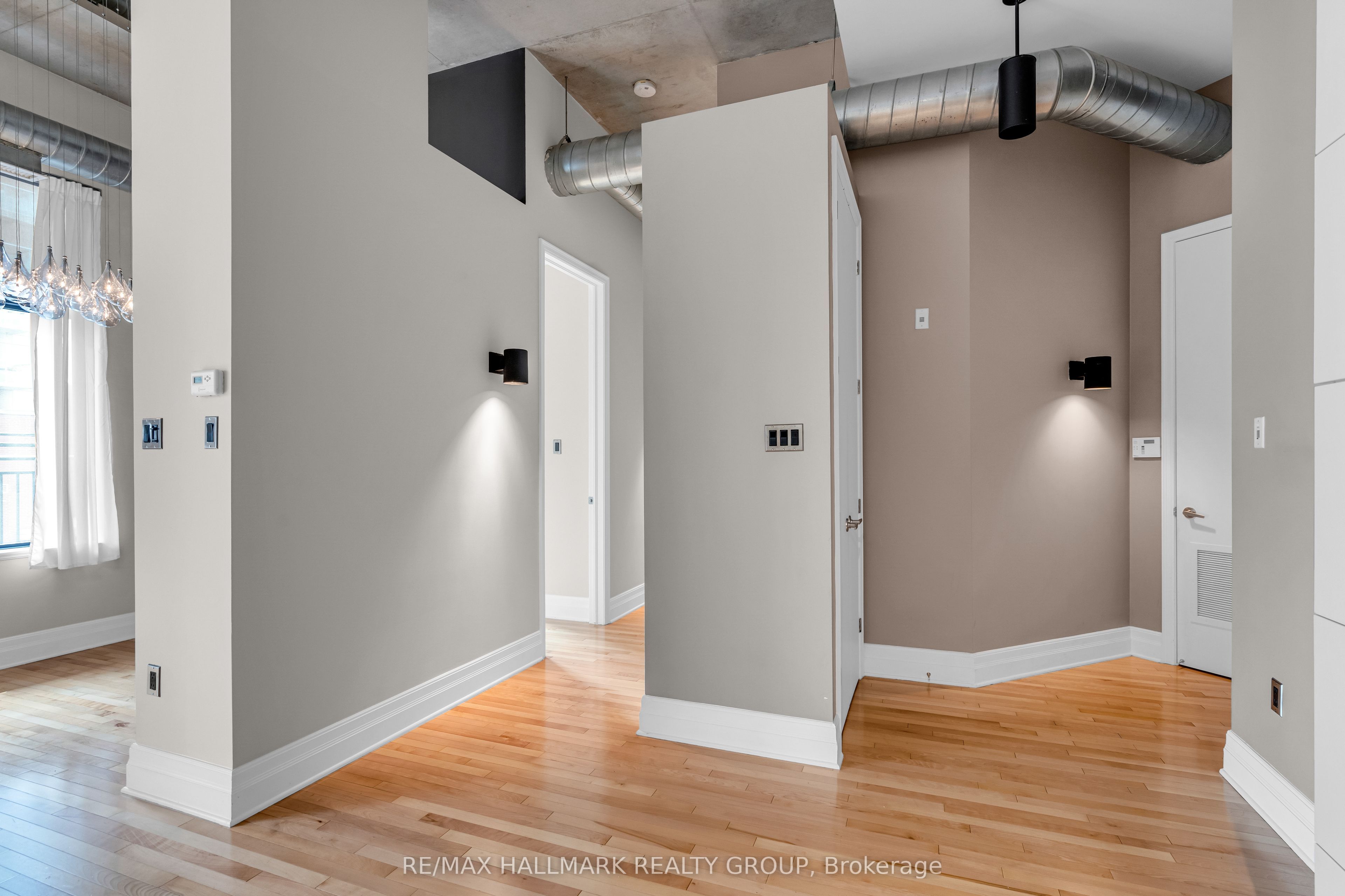 420 Berkley Avenue 206 Property Photo 19