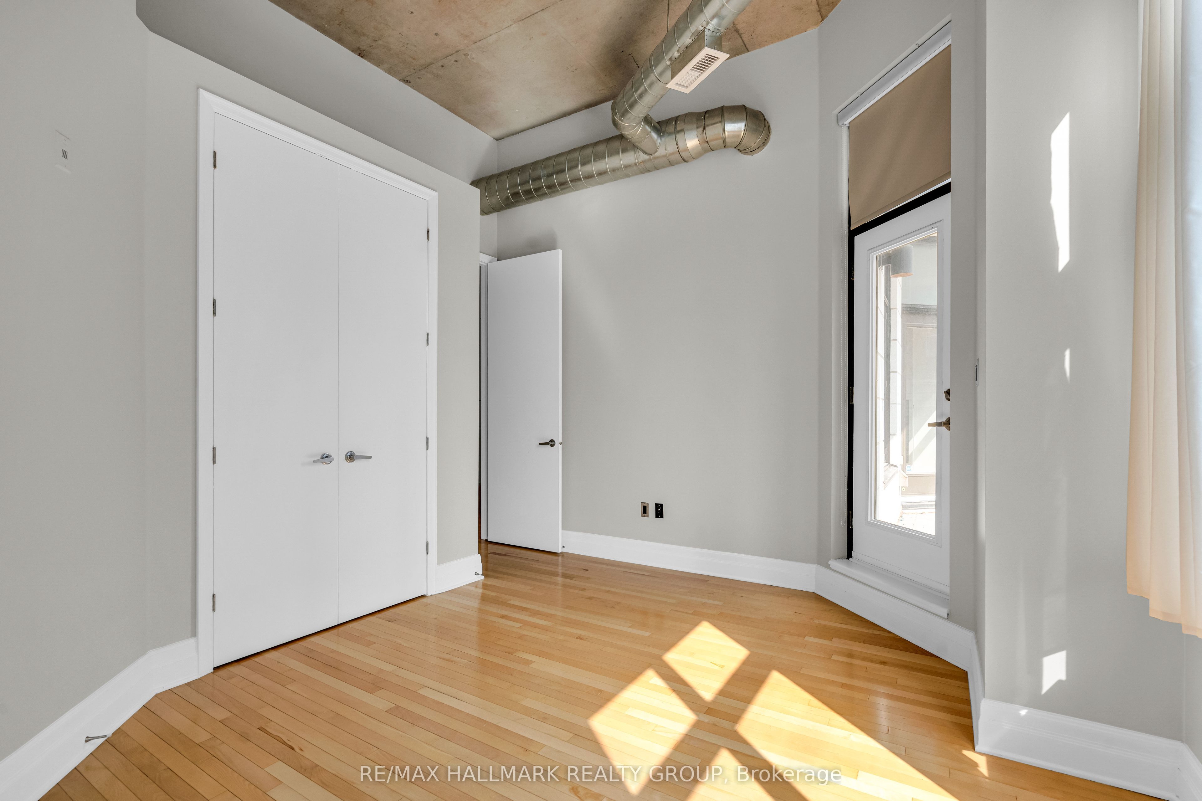 420 Berkley Avenue 206 Property Photo 22
