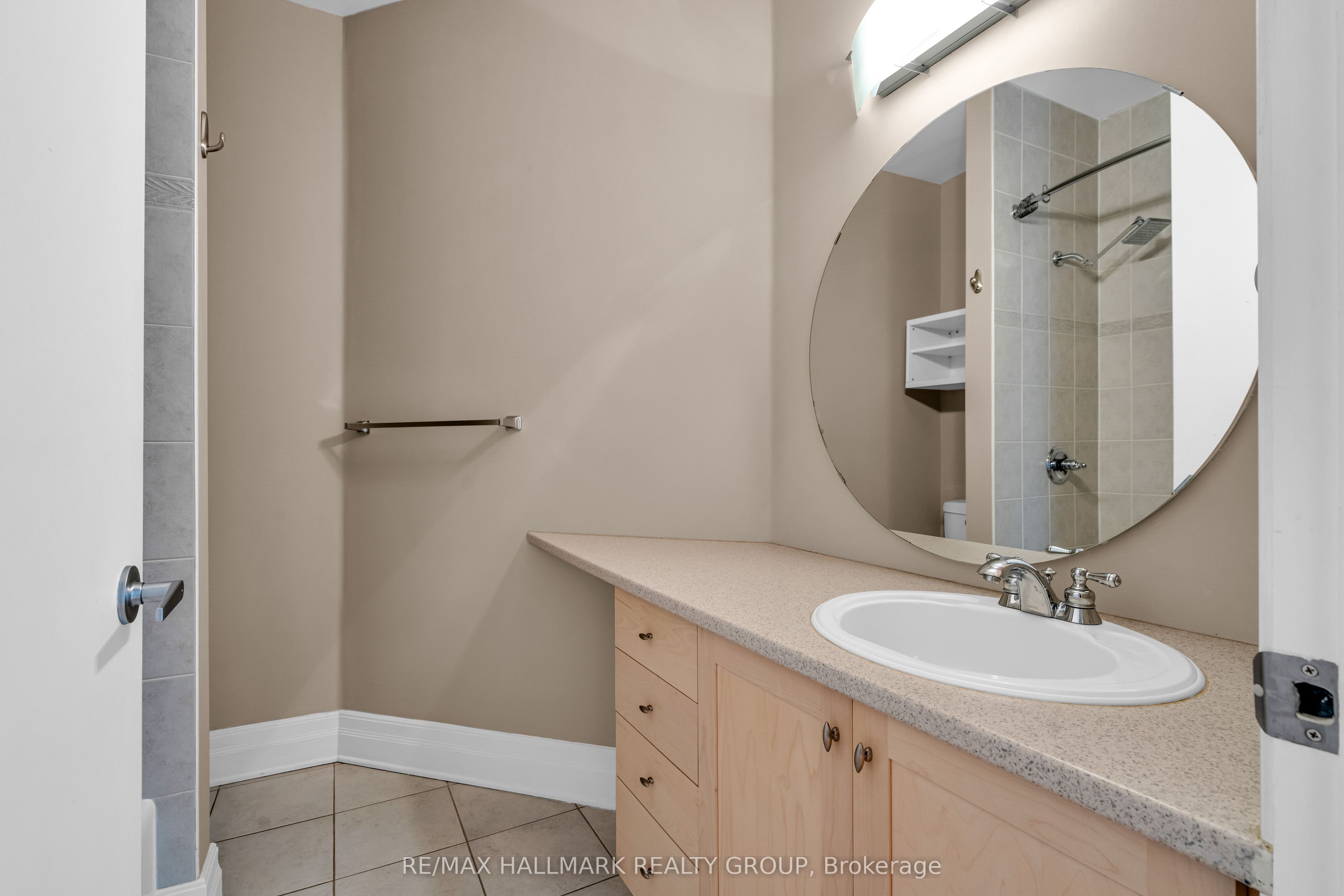420 Berkley Avenue 206 Property Photo 30