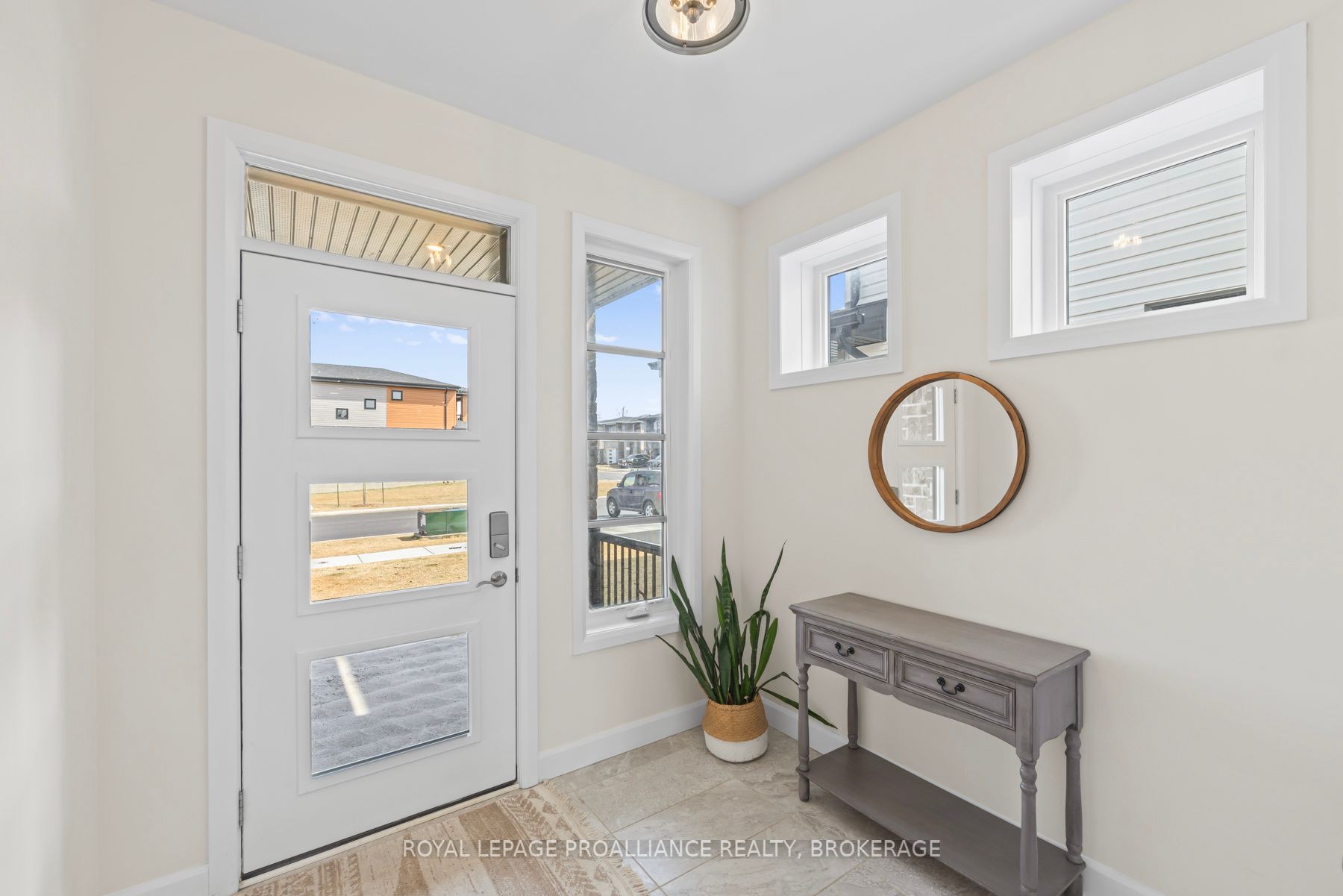 34 Erie Court Property Photo 3