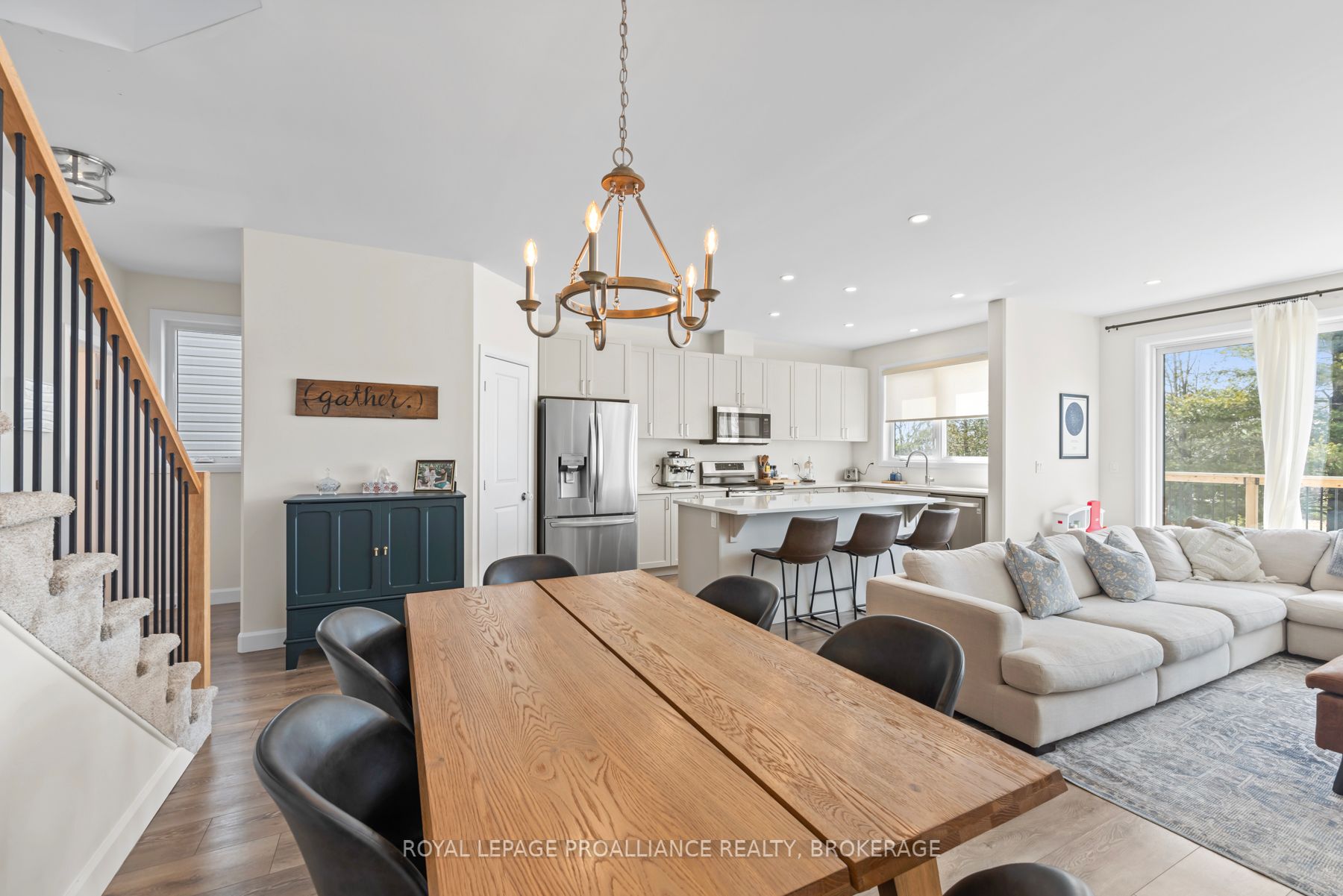 34 Erie Court Property Photo 11