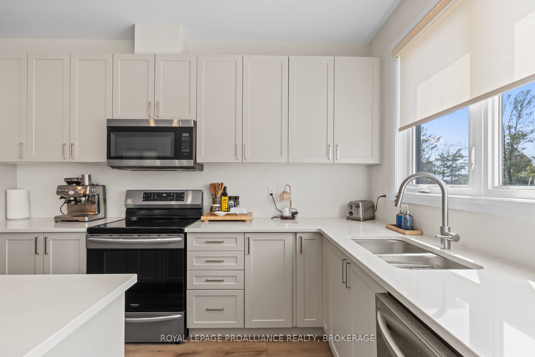 34 Erie Court Property Photo 18