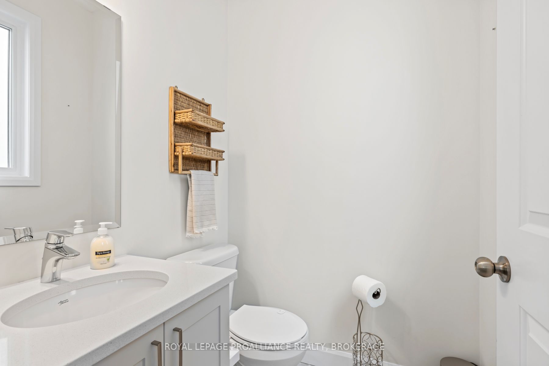 34 Erie Court Property Photo 20