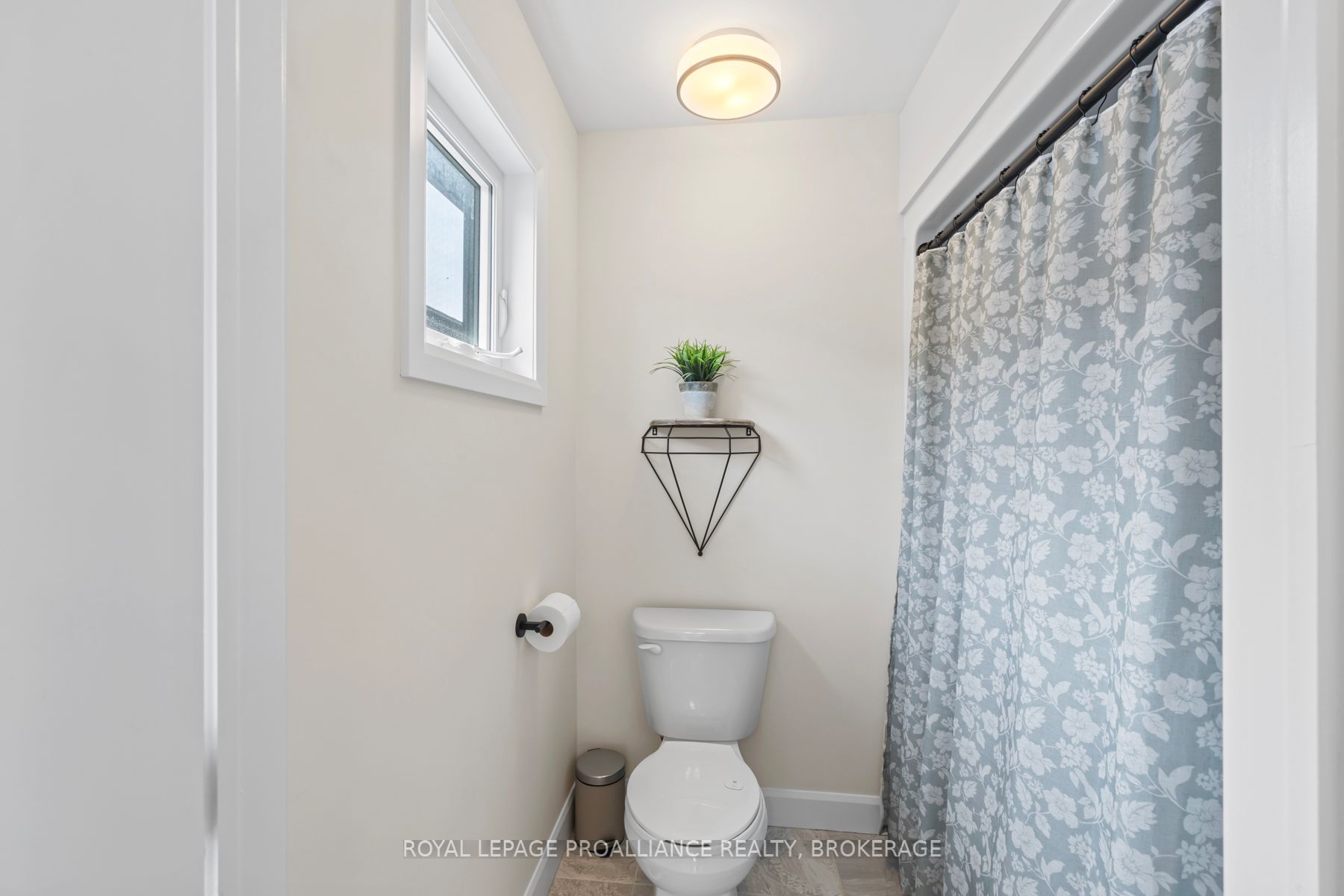 34 Erie Court Property Photo 30