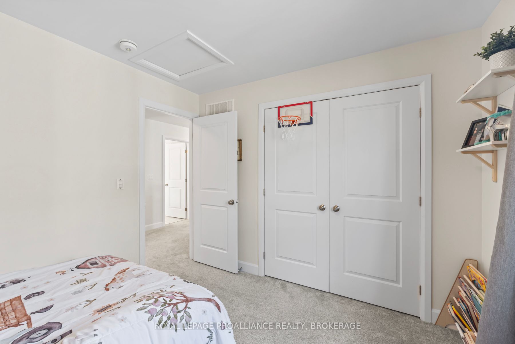 34 Erie Court Property Photo 34