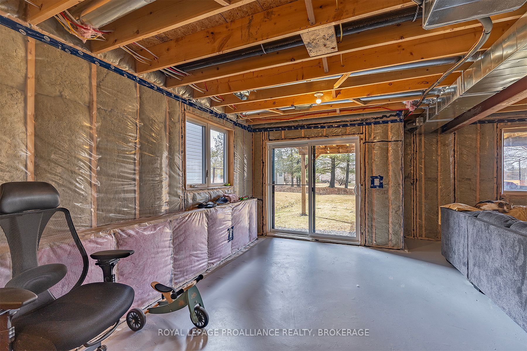 34 Erie Court Property Photo 38