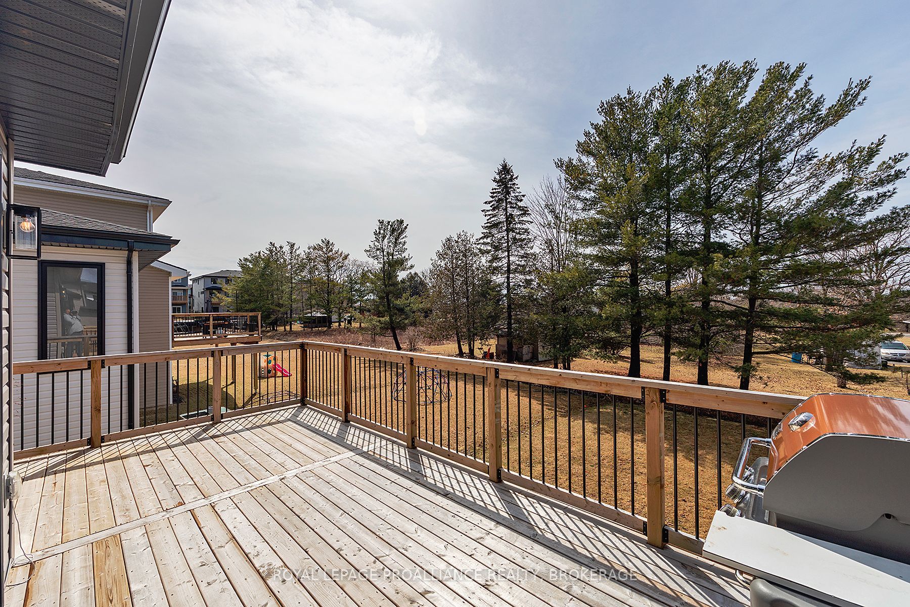 34 Erie Court Property Photo 49