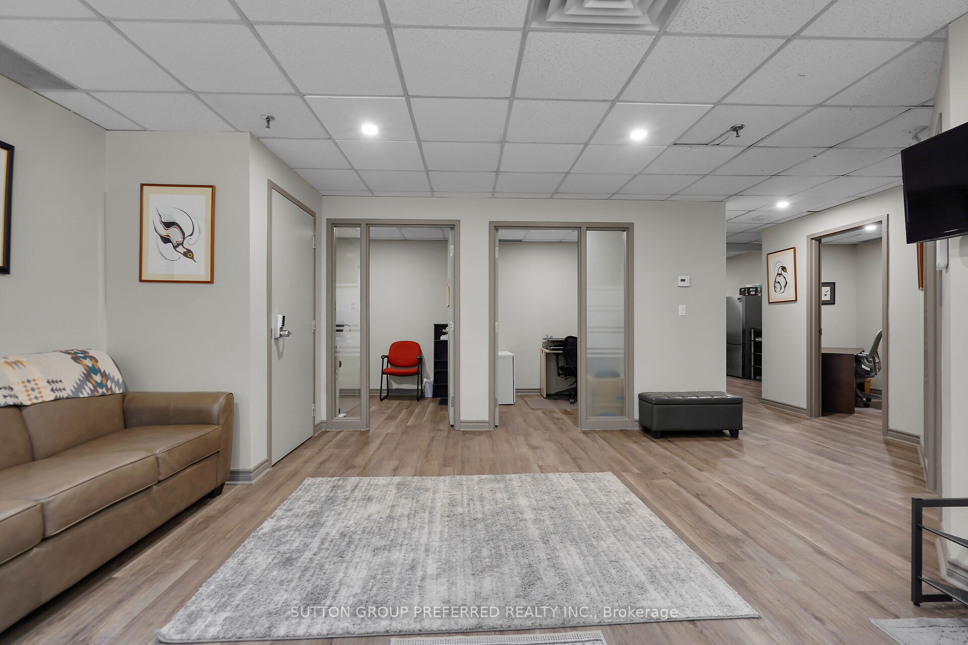 379 Dundas St Property Photo 5