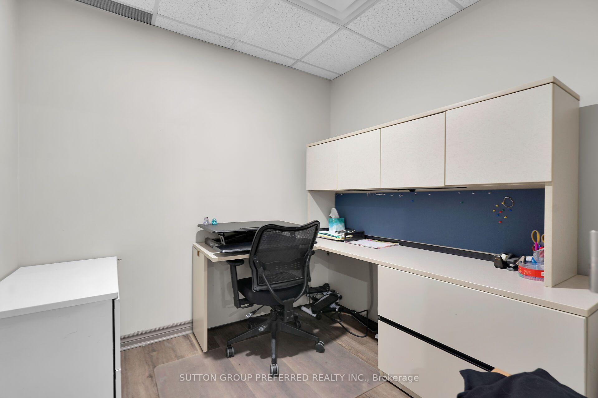 379 Dundas St Property Photo 7