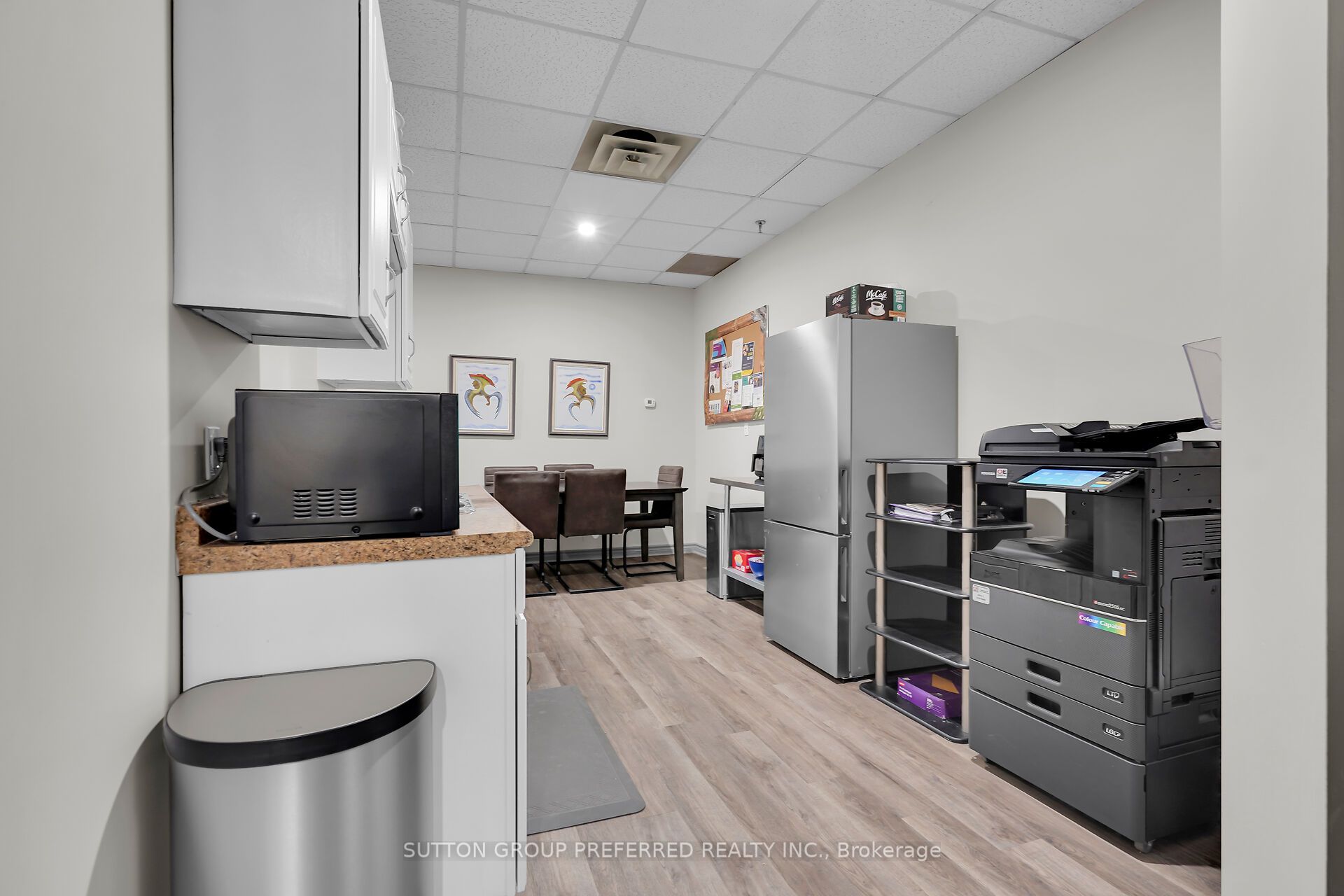 379 Dundas St Property Photo 10