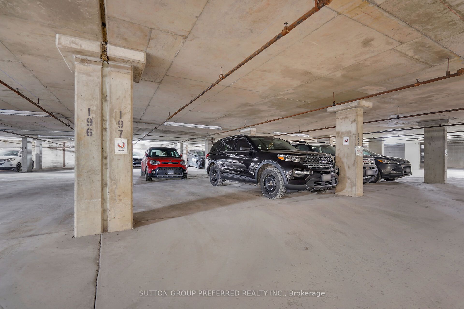 379 Dundas St Property Photo 17