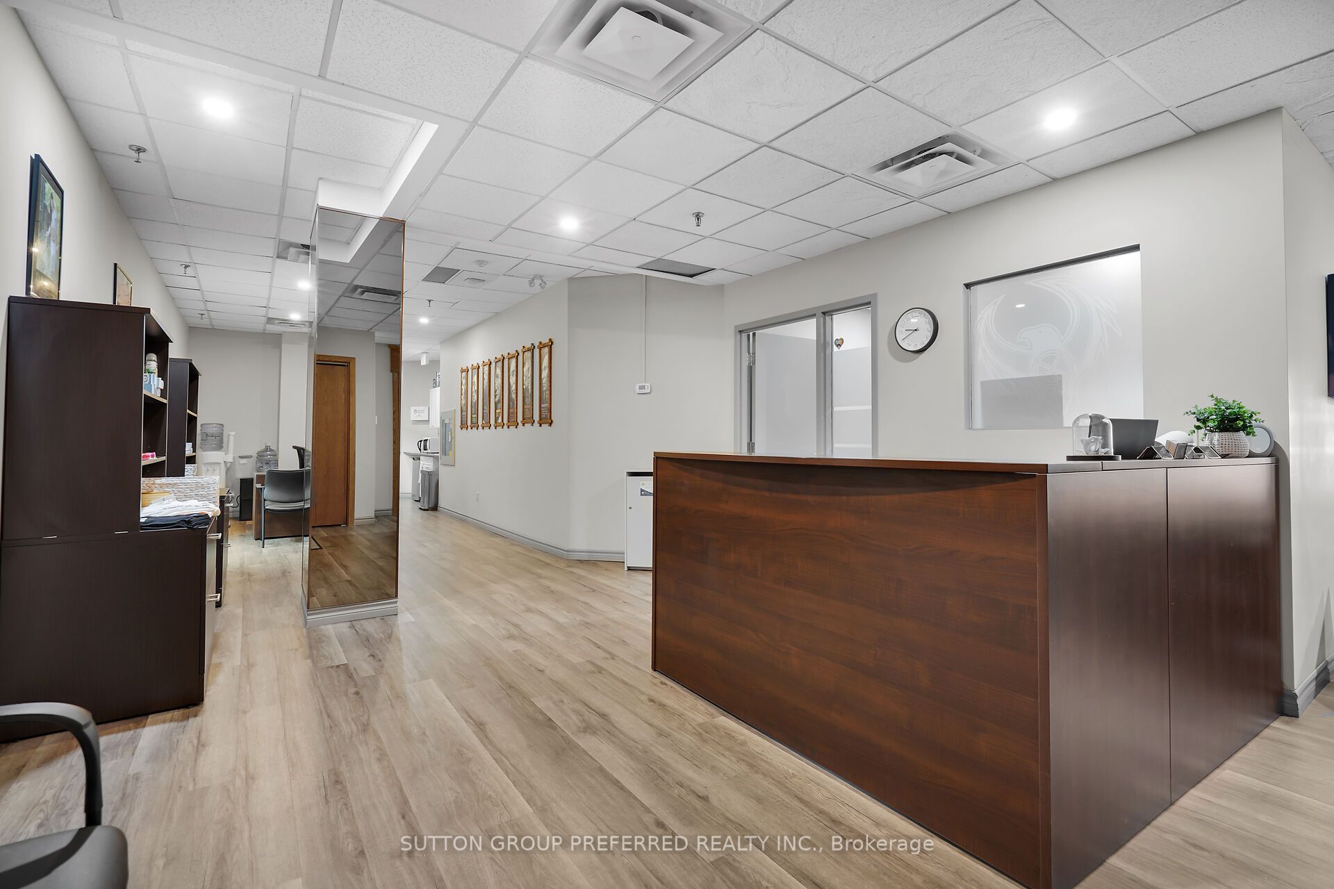 379 Dundas St Property Photo 24