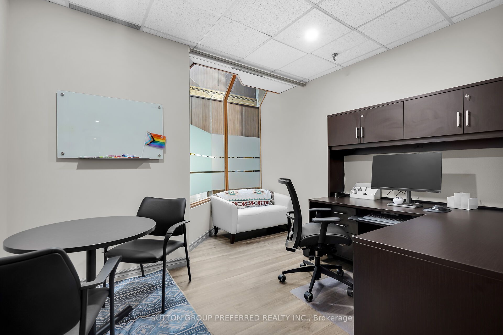 379 Dundas St Property Photo 25