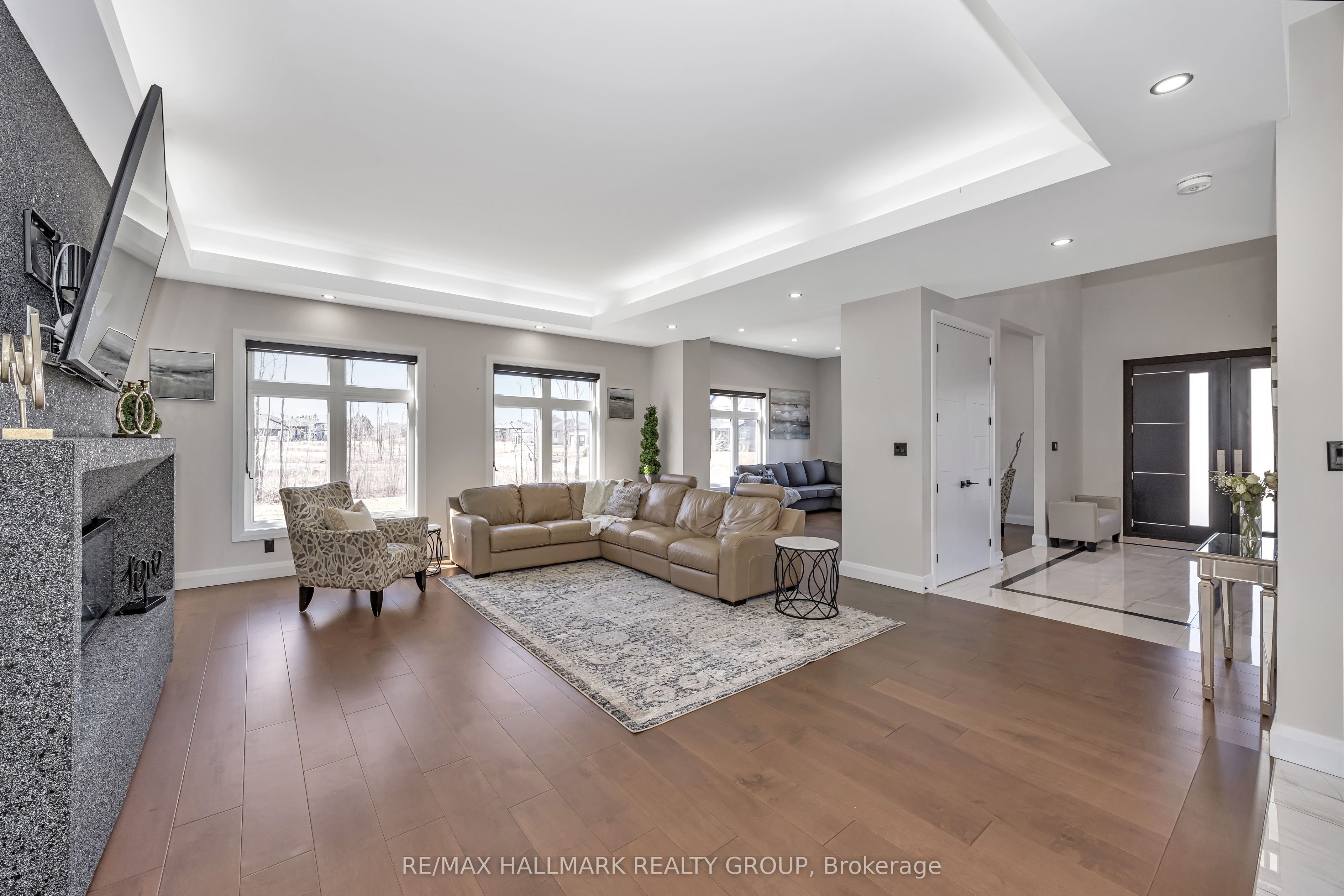595 Shoreway Drive Property Photo 11