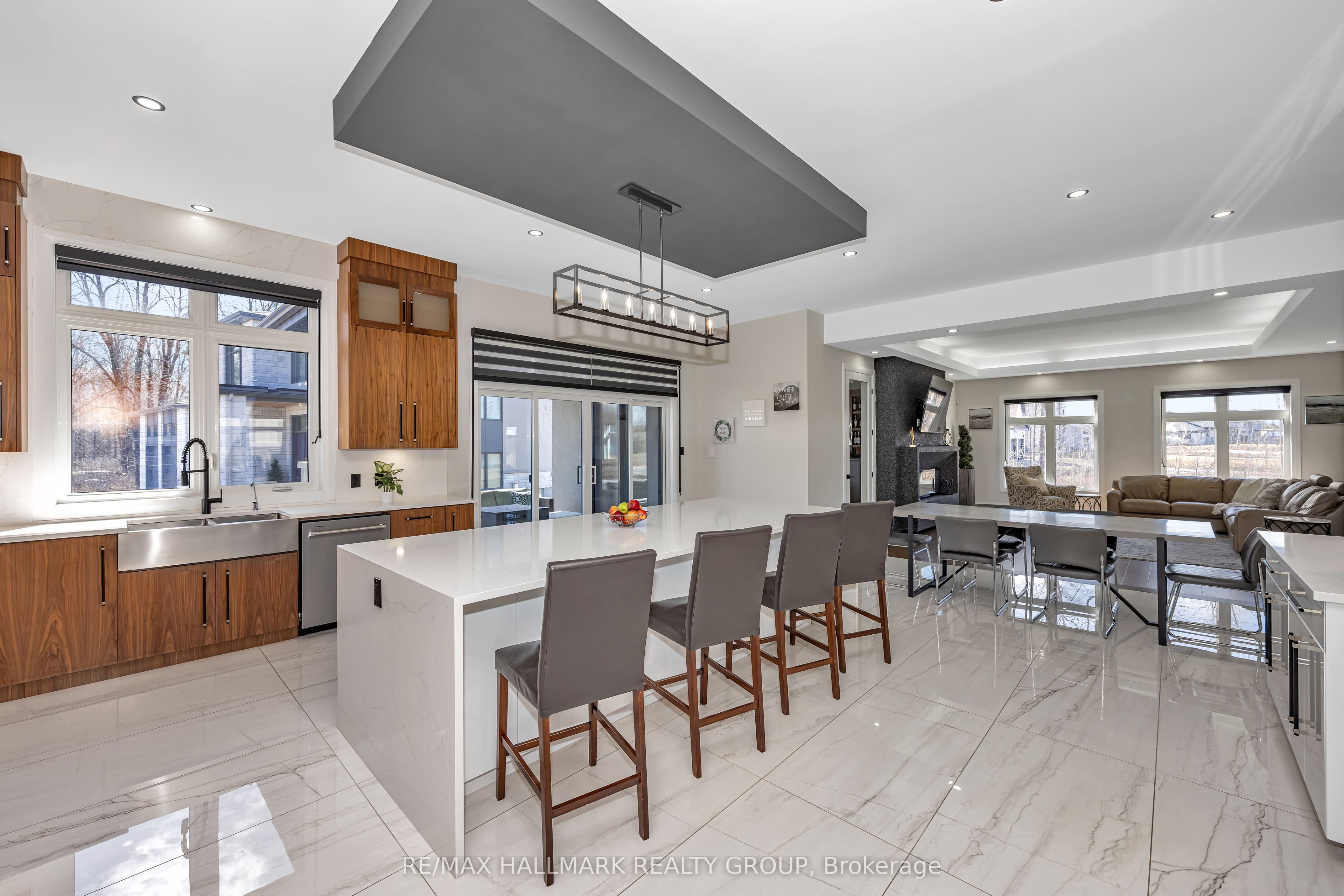 595 Shoreway Drive Property Photo 19