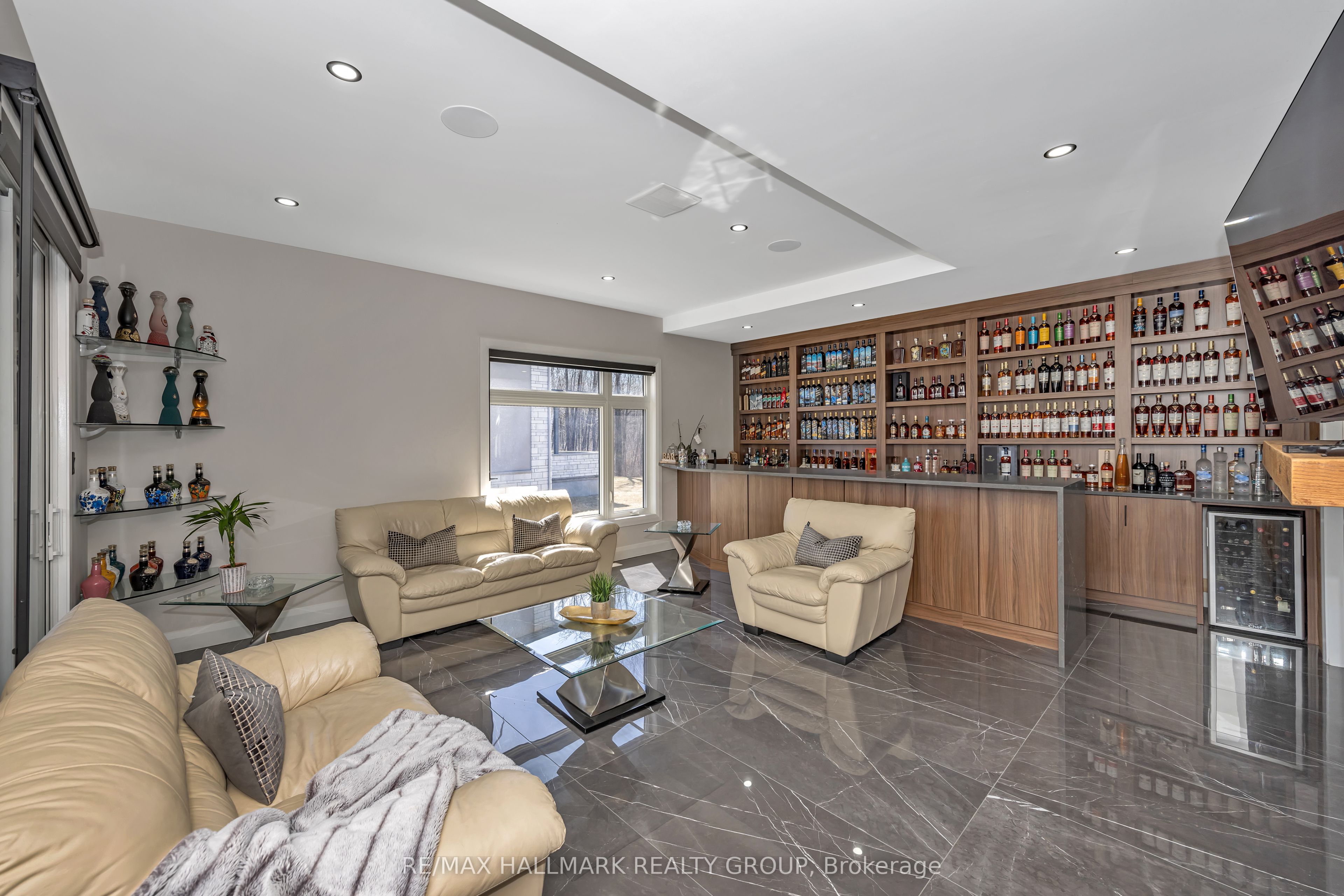 595 Shoreway Drive Property Photo 24