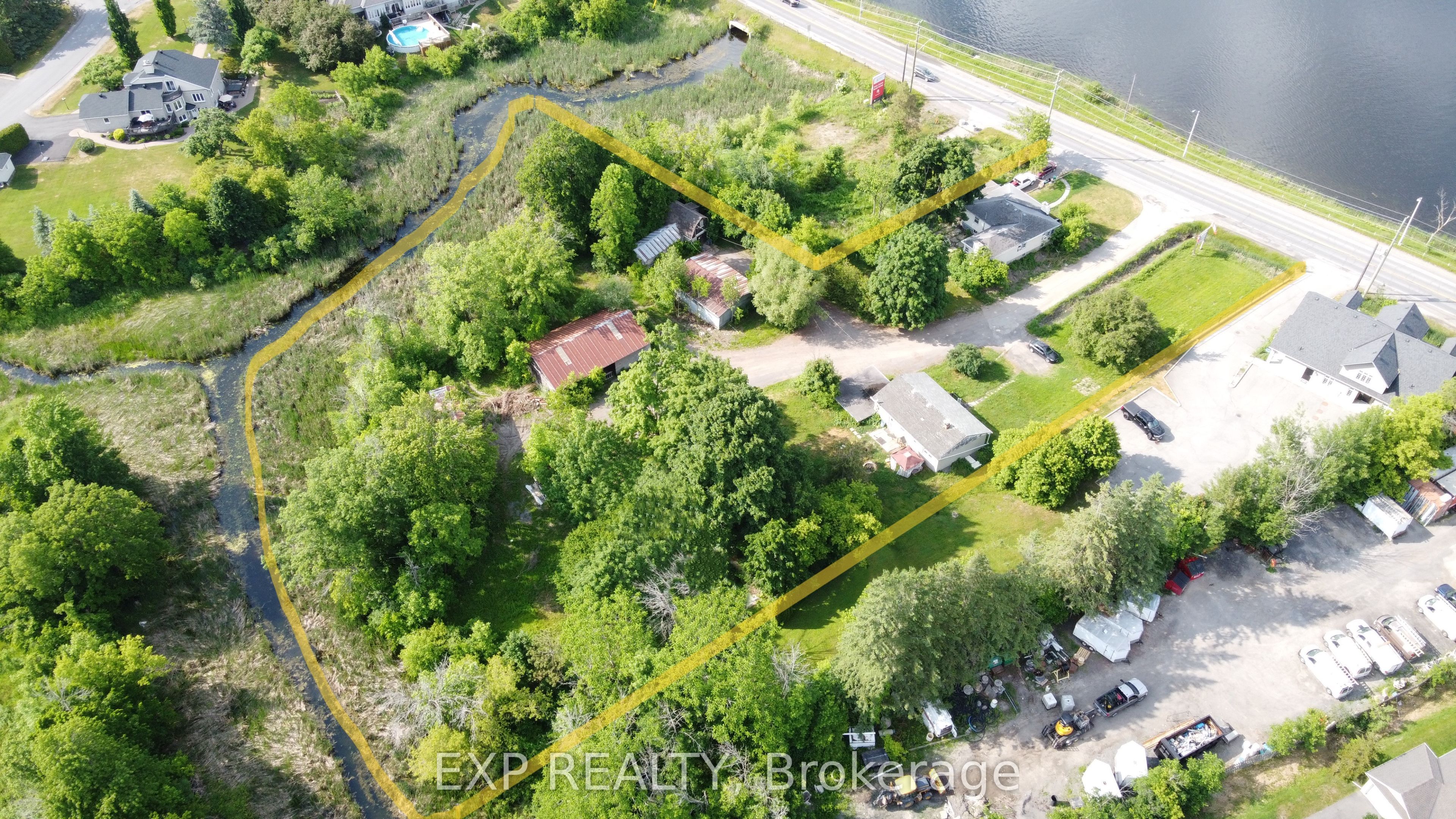 5630-34 Manotick Main Street Property Photo 2