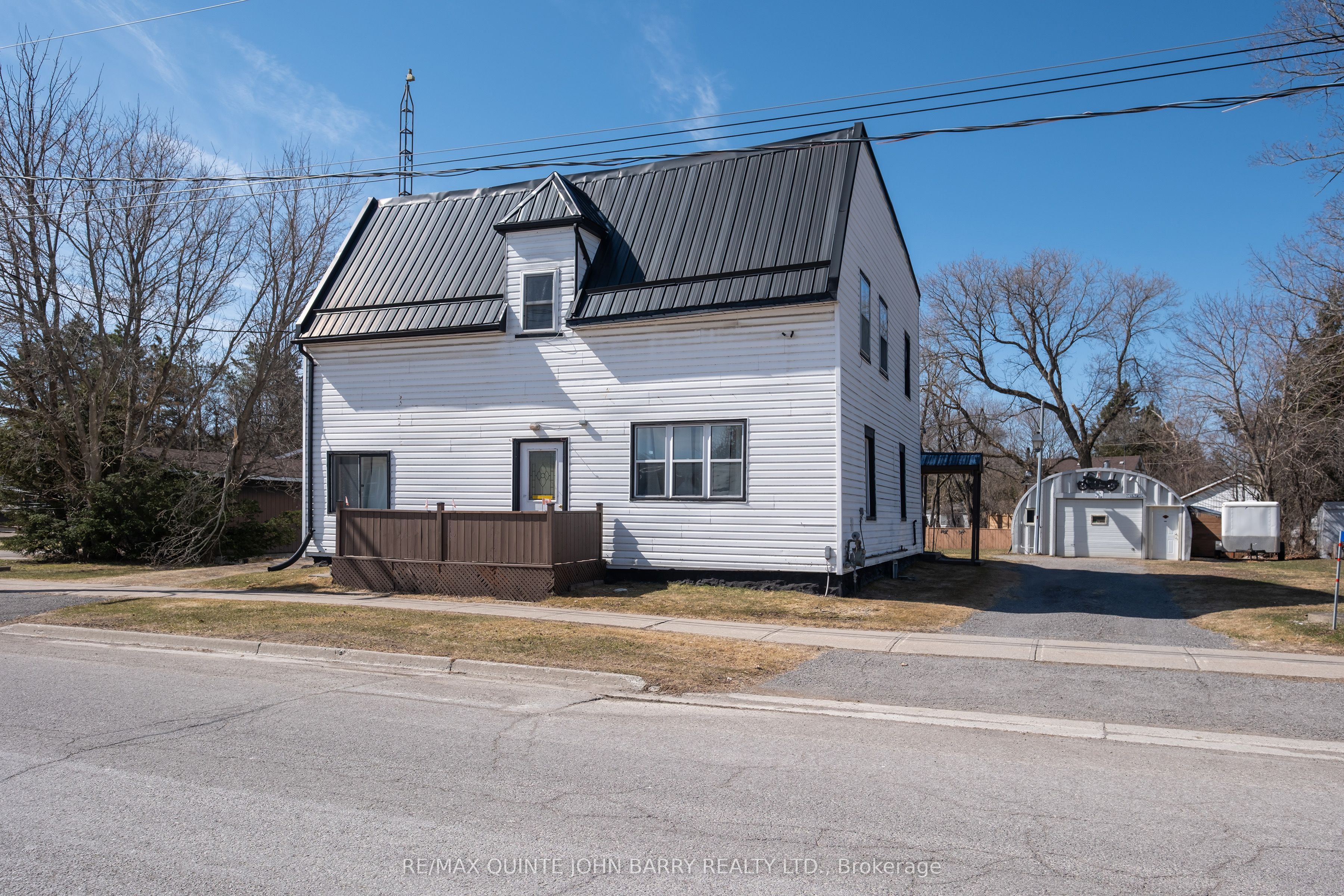 1790 Percy St Street Property Photo