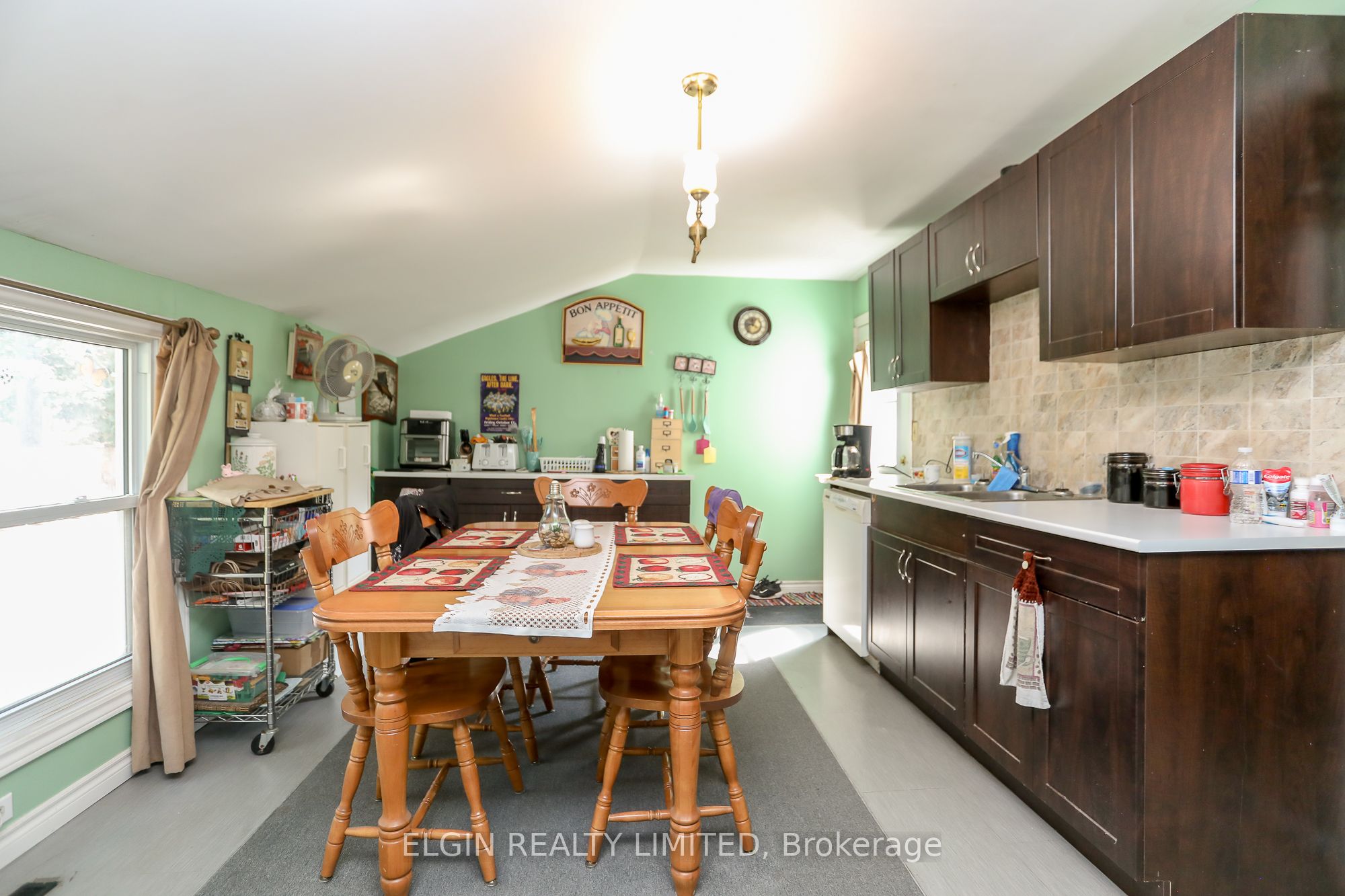 63 Elizabeth St Property Photo 15