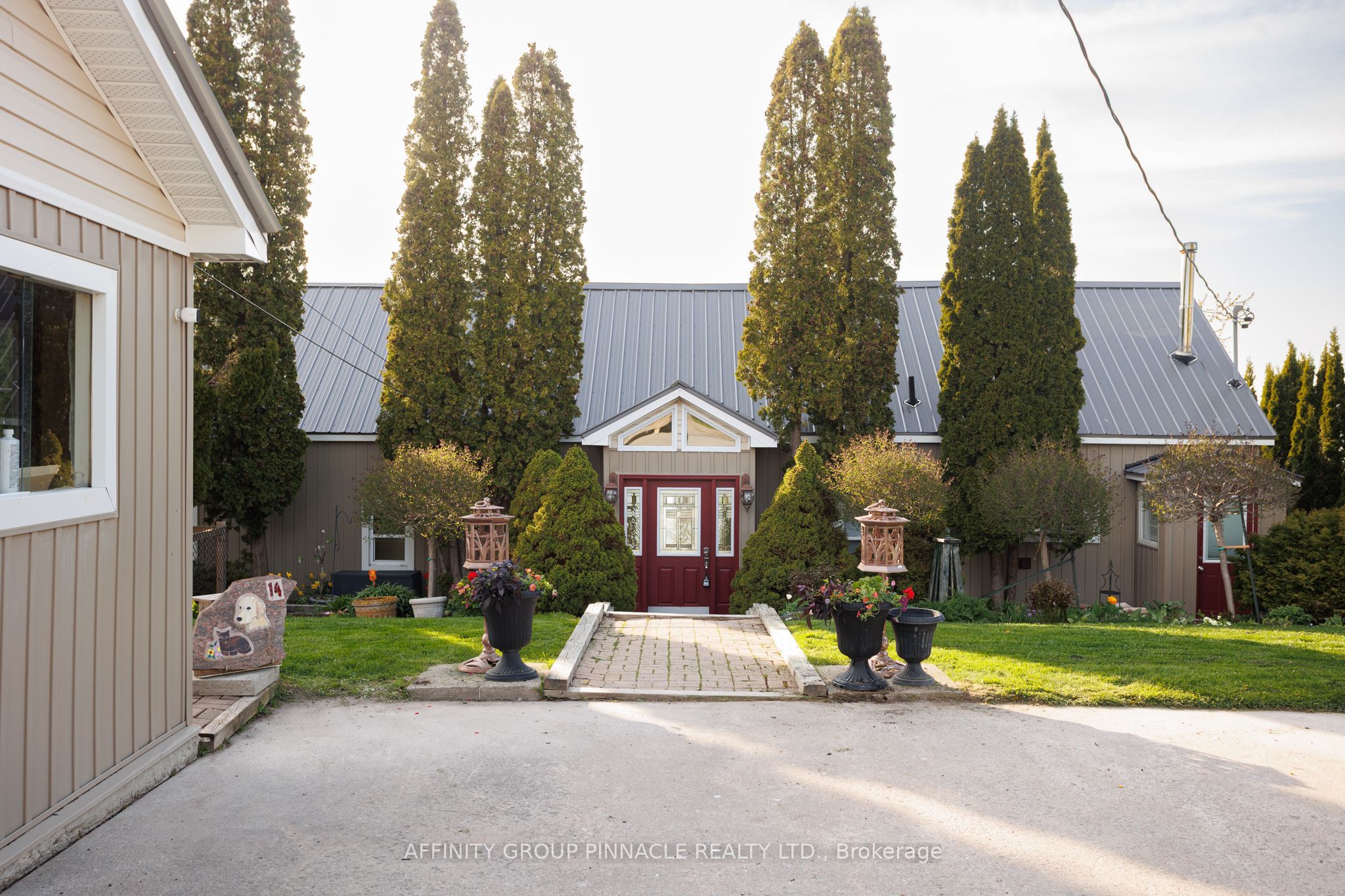14 Oriole Road Property Photo 12