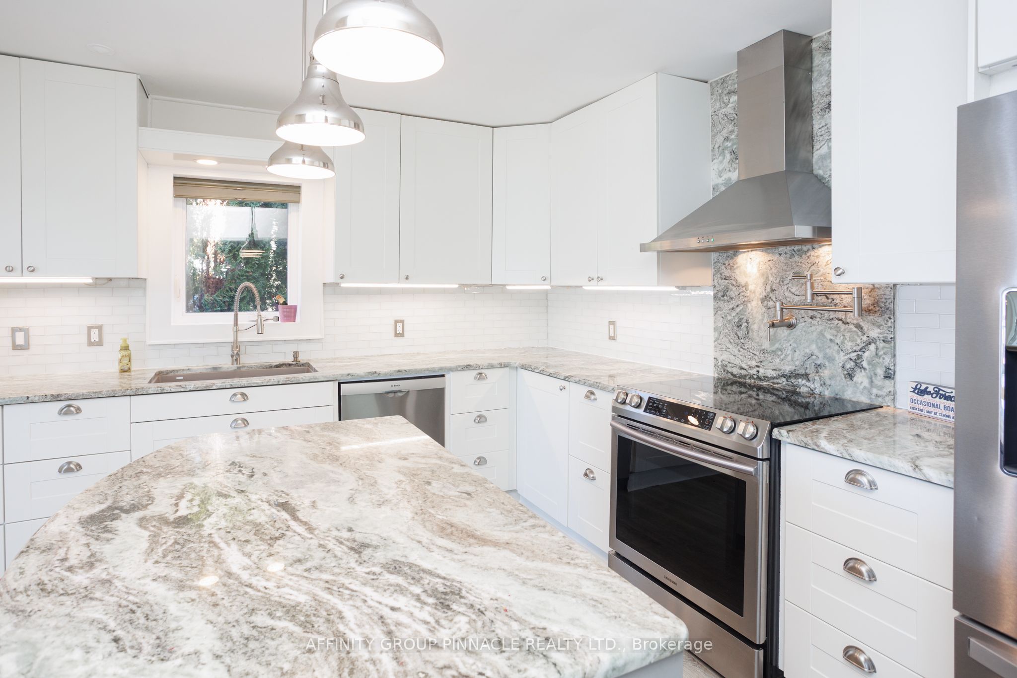 14 Oriole Road Property Photo 27