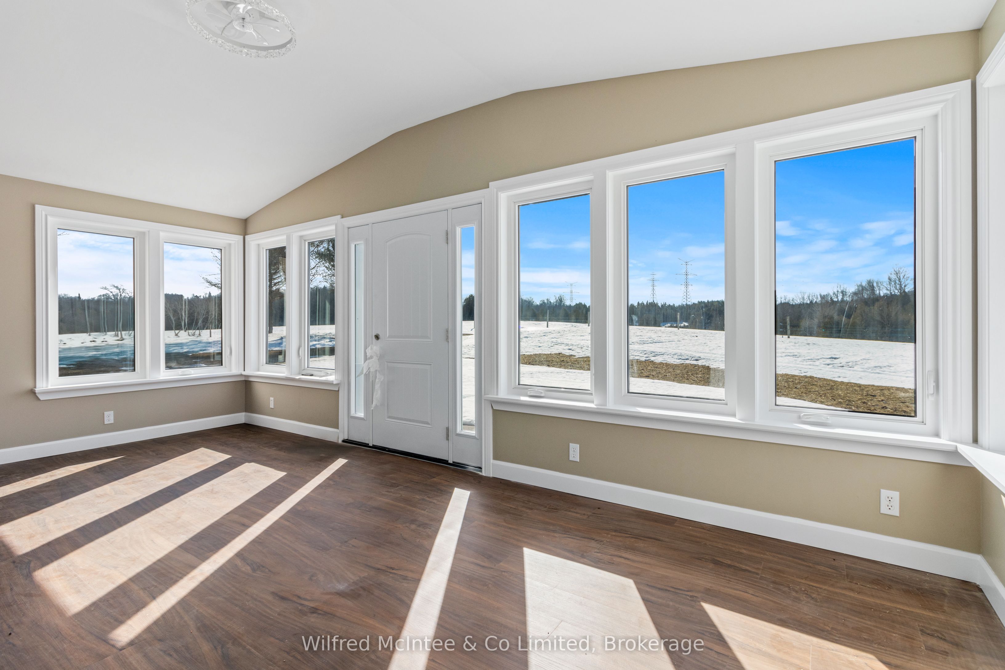 262700 Varney Rd Property Photo 14