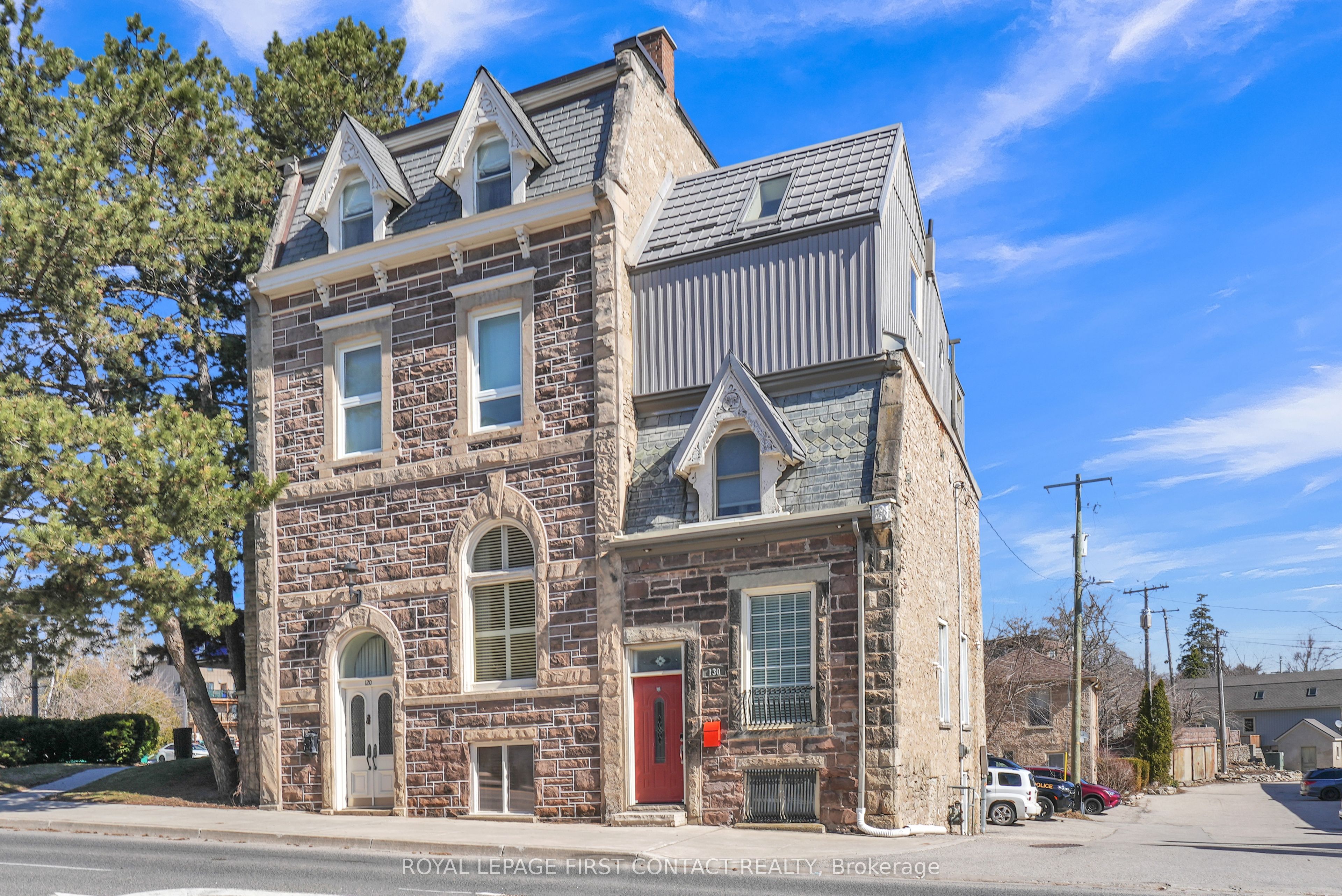 130 St David Street Property Photo 2