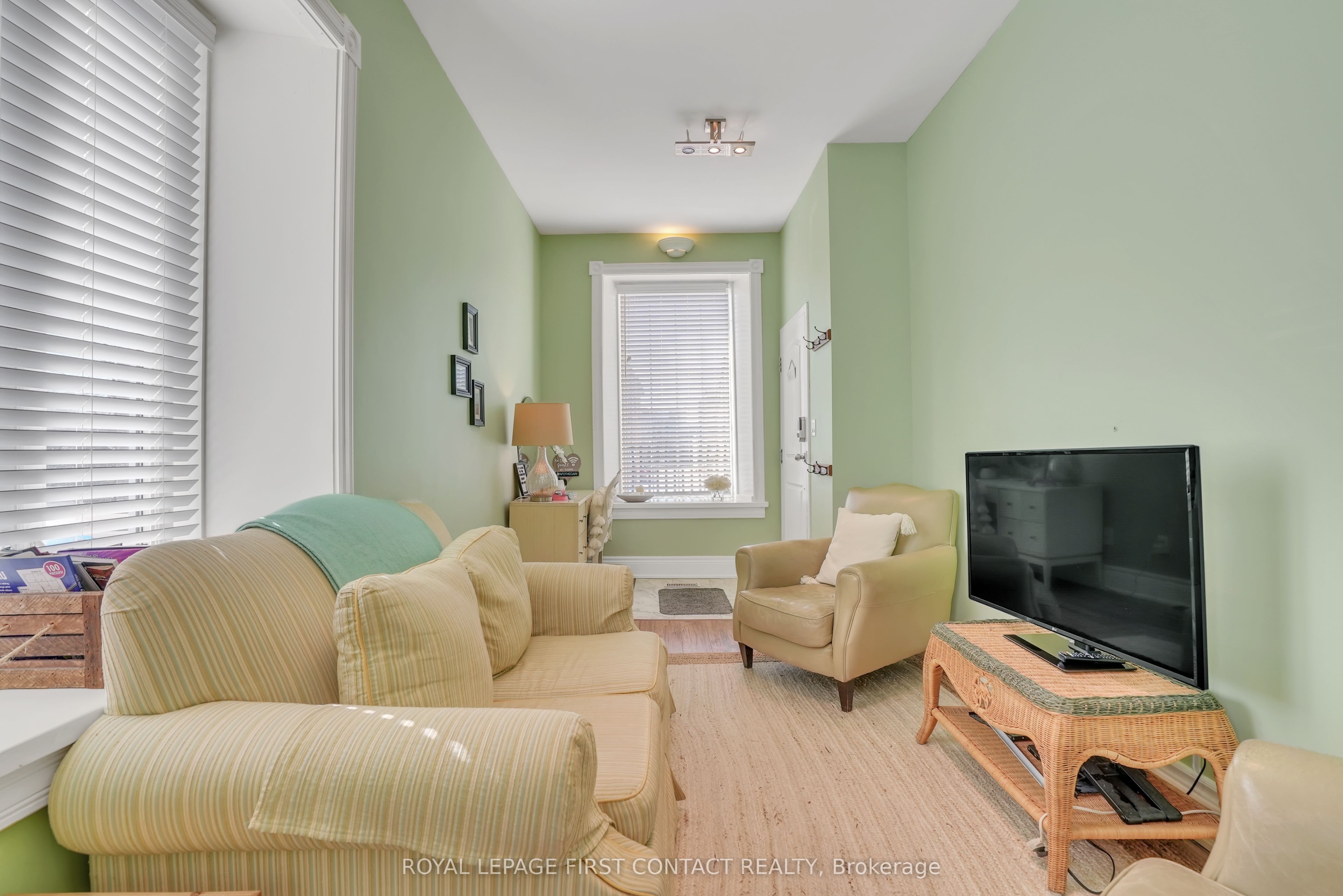 130 St David Street Property Photo 7