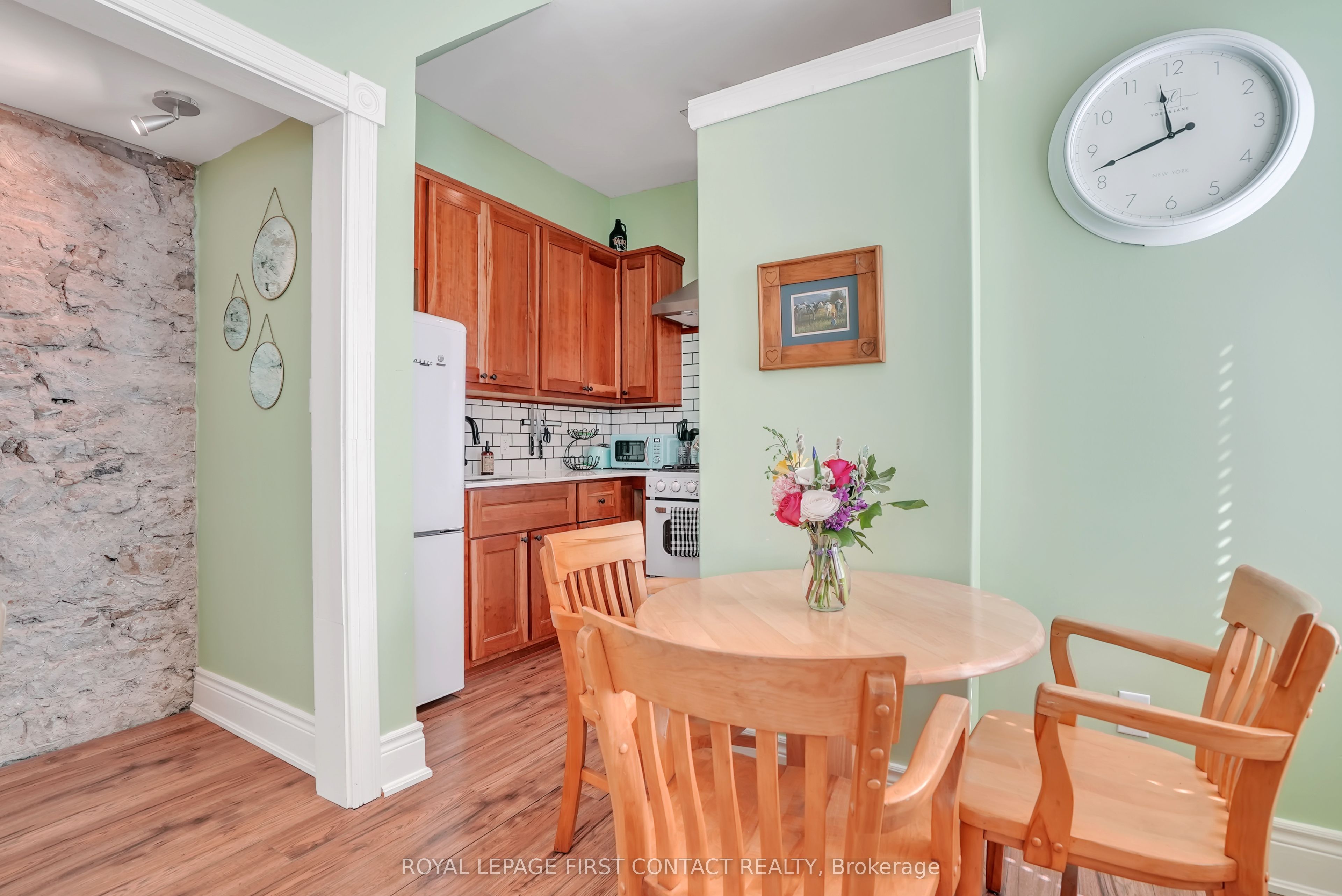 130 St David Street Property Photo 13
