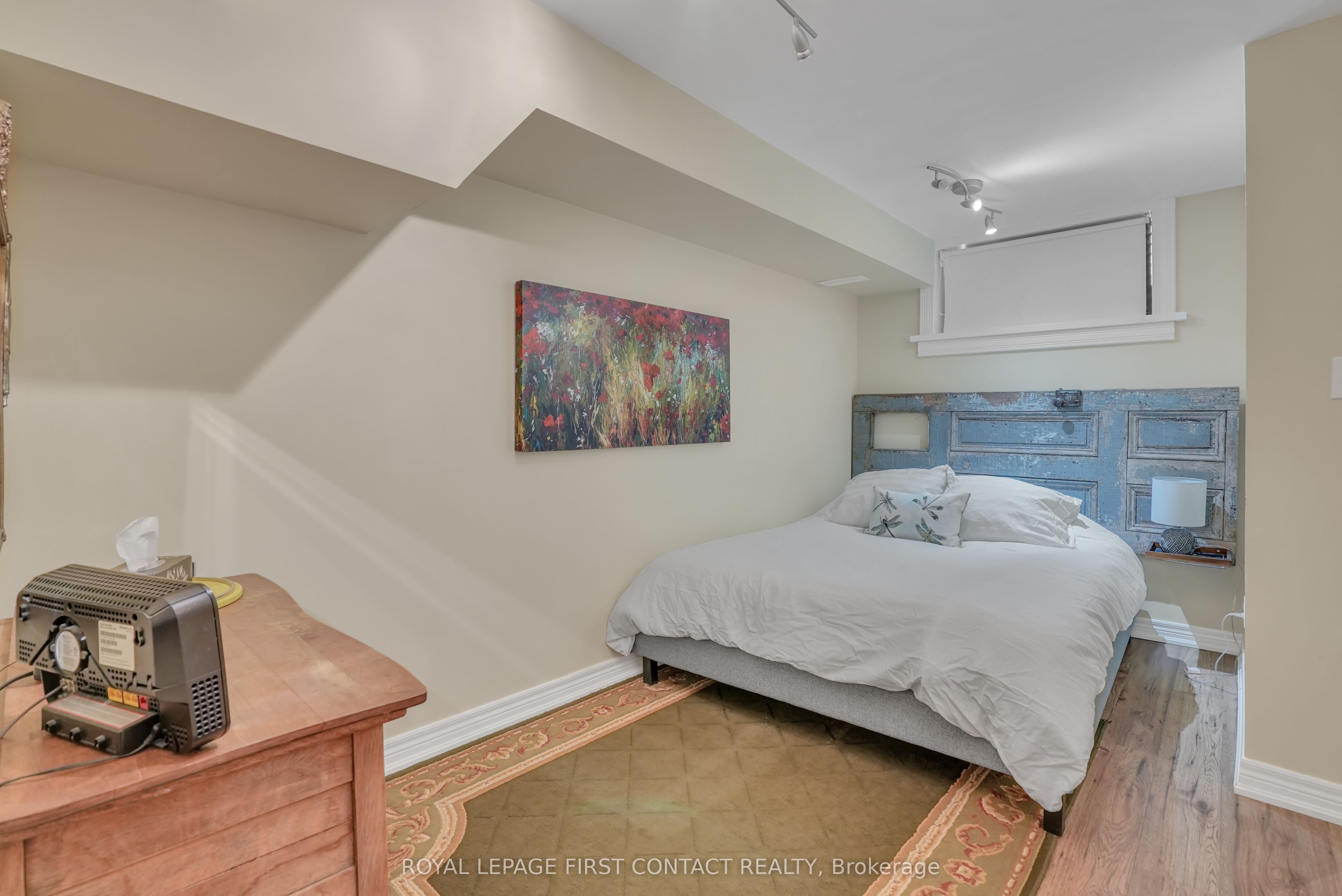 130 St David Street Property Photo 17