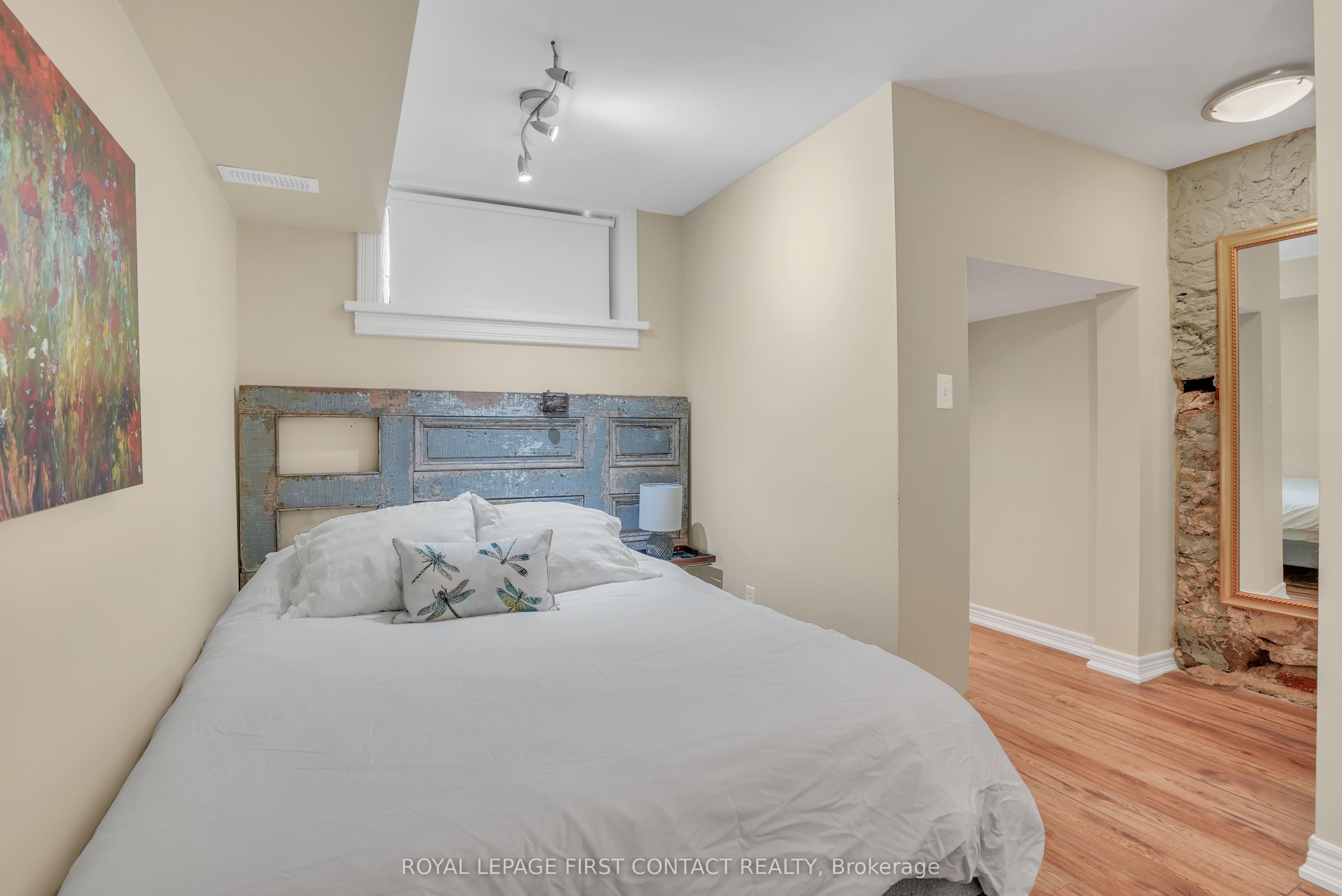 130 St David Street Property Photo 19