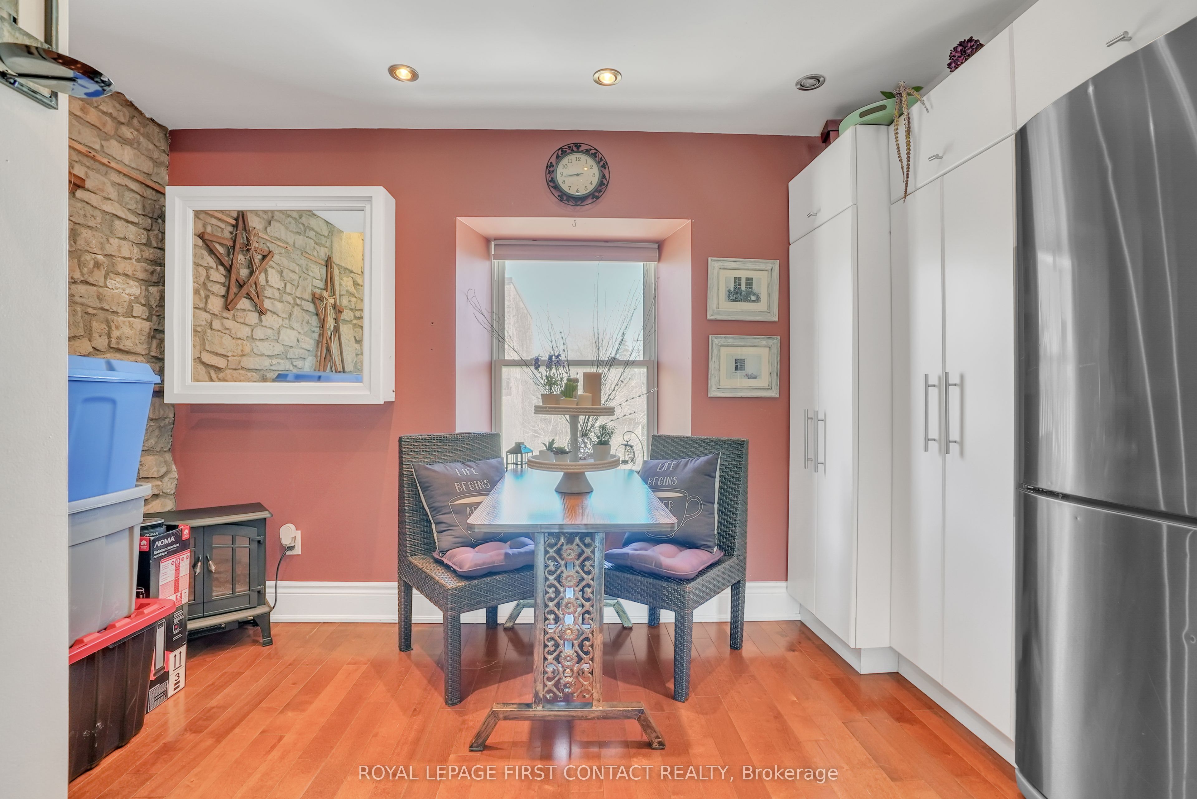 130 St David Street Property Photo 24