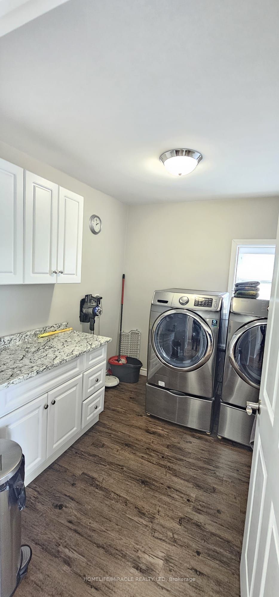#minto - 94 Elora Street Property Photo 32