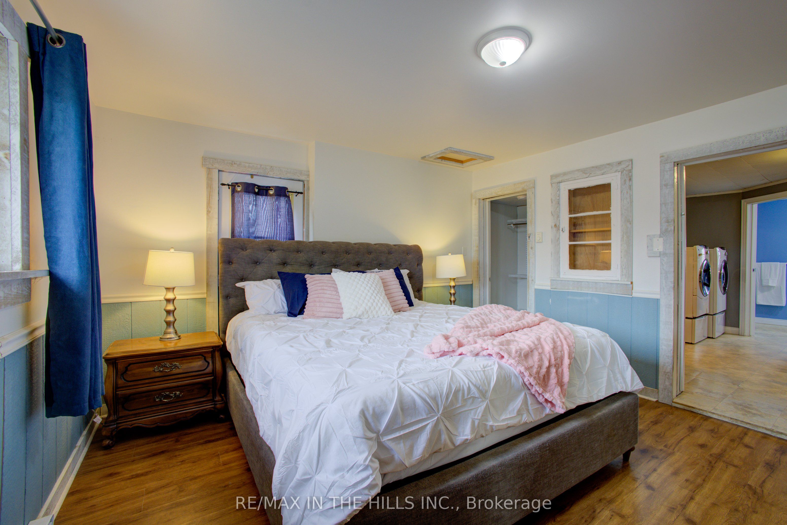 257 Elgin Street S Property Photo 23