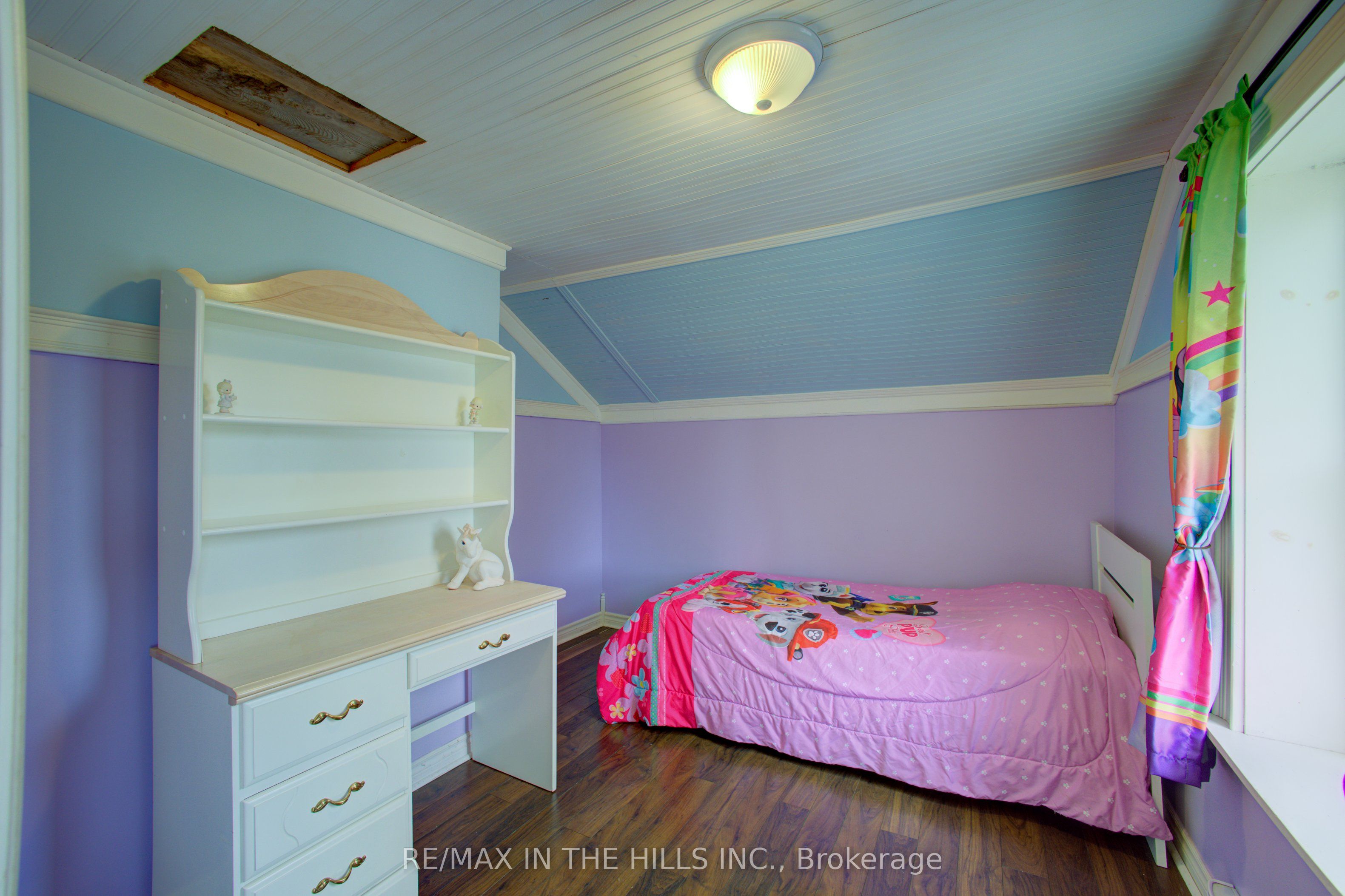 257 Elgin Street S Property Photo 25