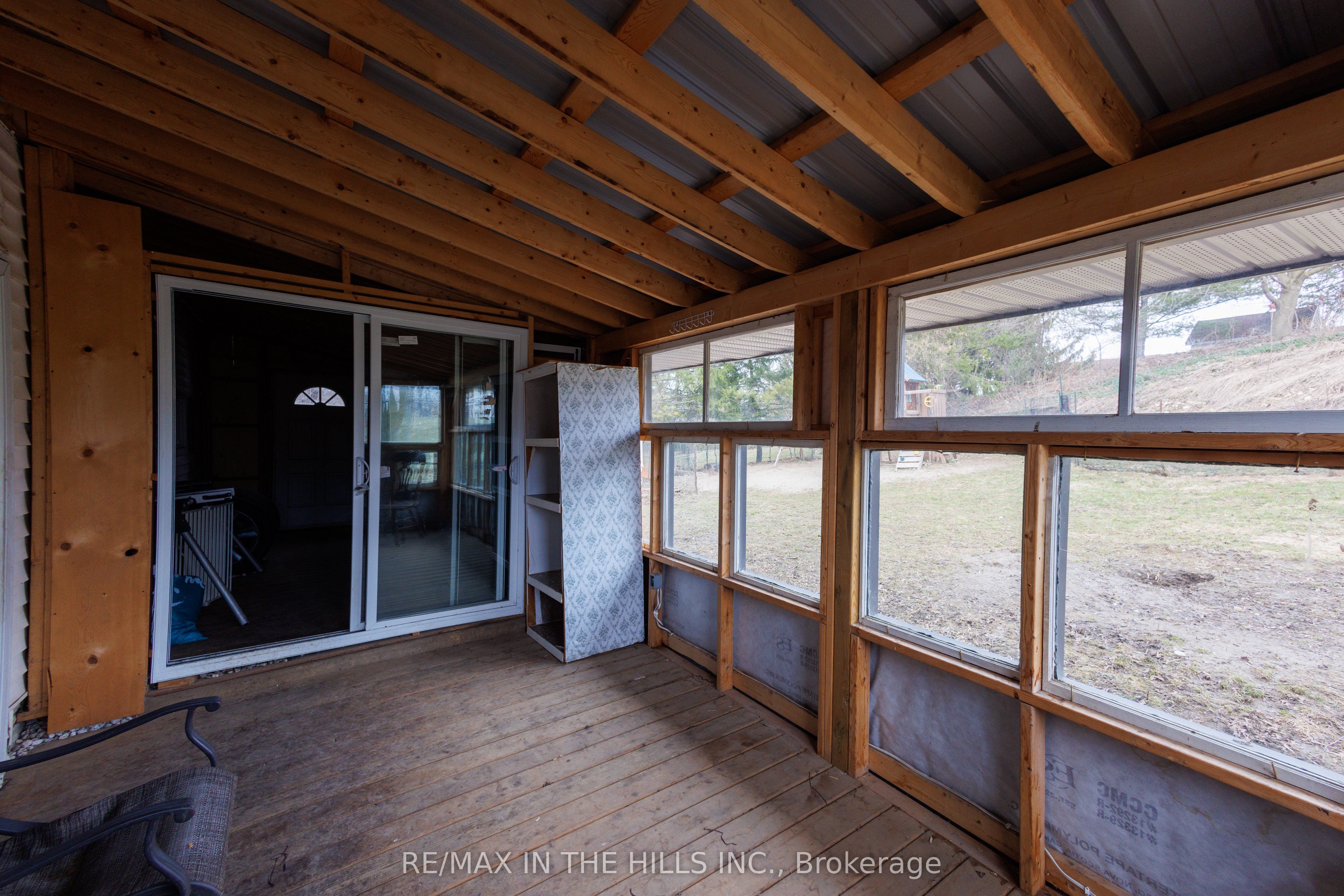 257 Elgin Street S Property Photo 29